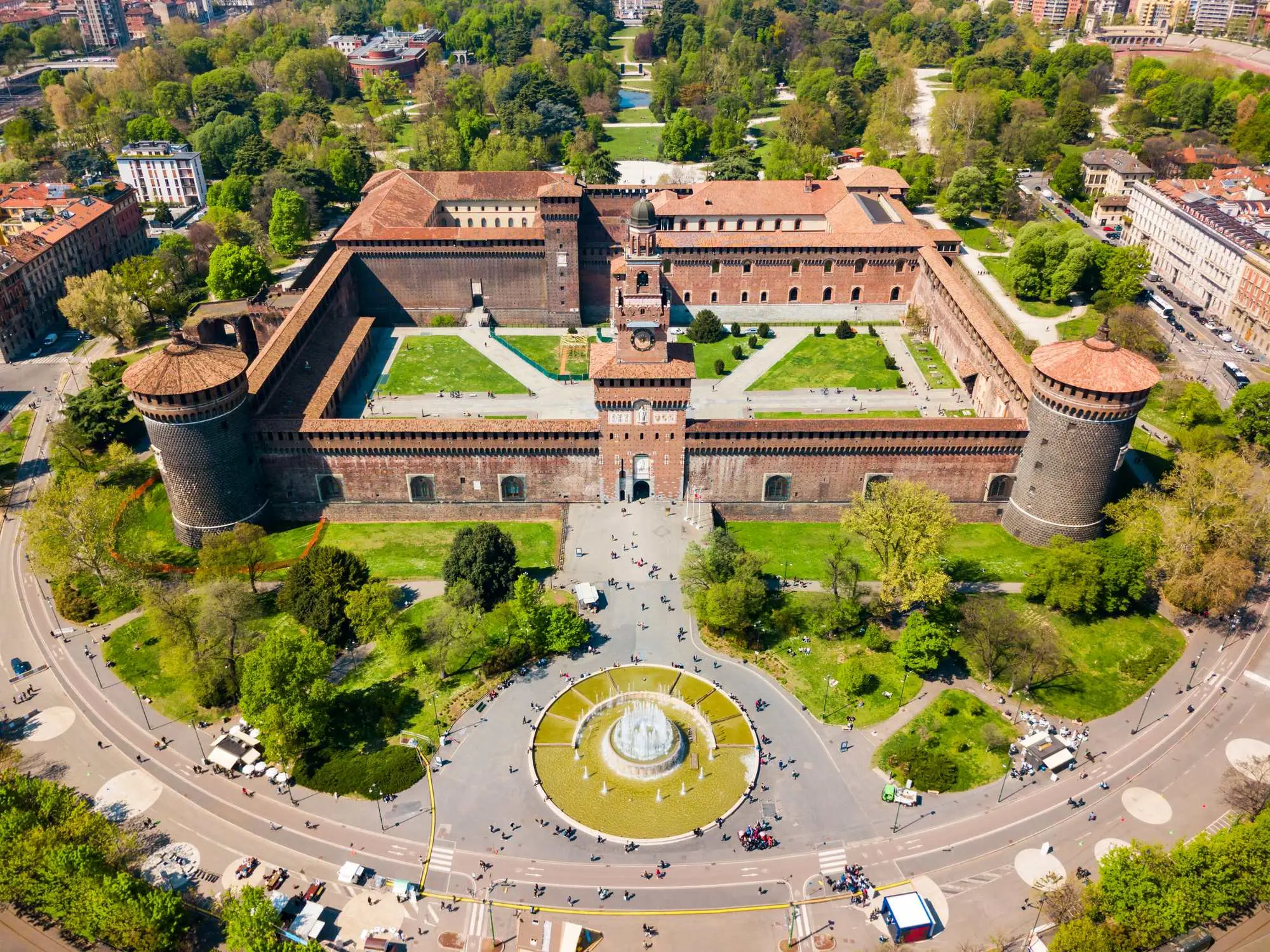 Castello Sforzesco, dvorac Sforzesco, Sforzesco, Sforza, dvorac Milano, Milano atrakcije, Milano, obitelj Sforza, Francesco Sforza, Visconti, dinastija Visconti, Leonardo da Vinci, Sala delle Asse, Lucce Beltrami, renesansa Italija, povijest Milana, umjetnost u Milanu, Castello Sforzesco, Sforzesco Castle, Sforzesco, Sforza, Milan Castle, Milan Attractions, Milan, Sforza Family, Francesco Sforza, Visconti, Visconti Dynasty, Leonardo da Vinci, Sala delle Asse, Lucce Beltrami, Renaissance Italy, Milan History, Art in Milan,