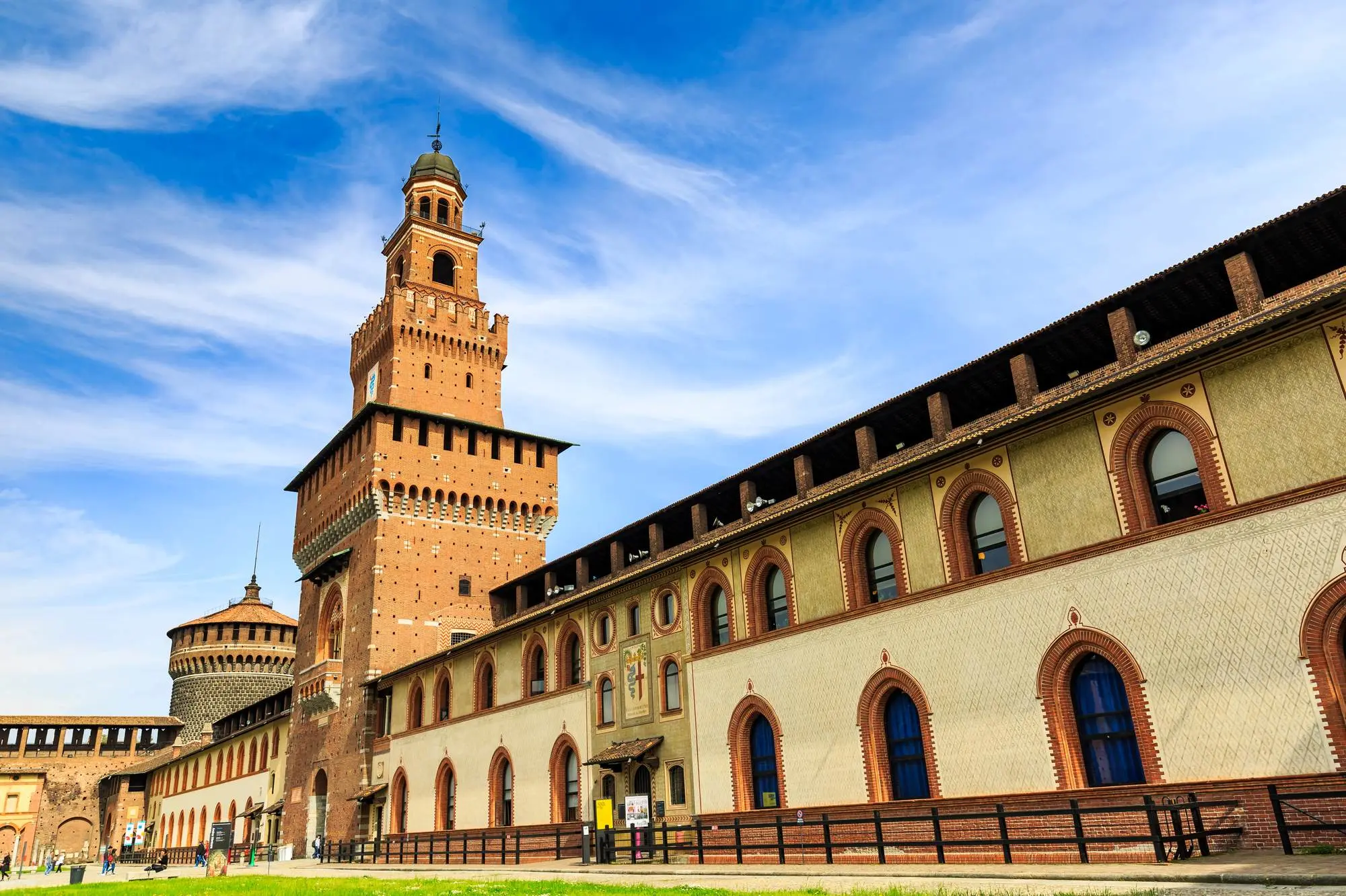 Castello Sforzesco, dvorac Sforzesco, Sforzesco, Sforza, dvorac Milano, Milano atrakcije, Milano, obitelj Sforza, Francesco Sforza, Visconti, dinastija Visconti, Leonardo da Vinci, Sala delle Asse, Lucce Beltrami, renesansa Italija, povijest Milana, umjetnost u Milanu, Castello Sforzesco, Sforzesco Castle, Sforzesco, Sforza, Milan Castle, Milan Attractions, Milan, Sforza Family, Francesco Sforza, Visconti, Visconti Dynasty, Leonardo da Vinci, Sala delle Asse, Lucce Beltrami, Renaissance Italy, Milan History, Art in Milan,