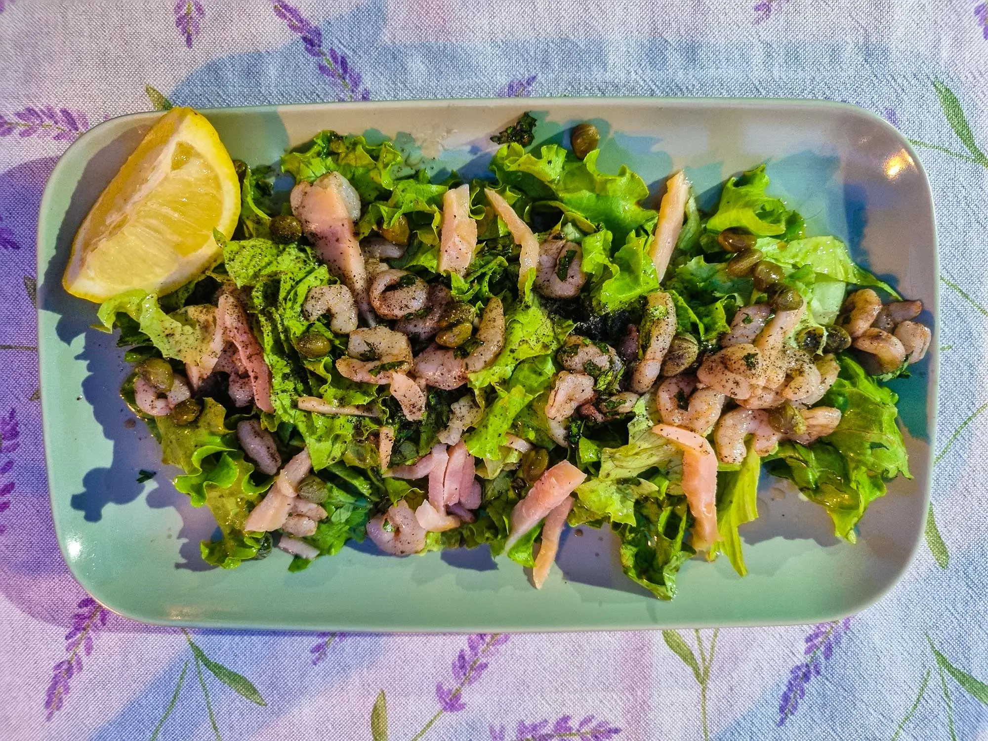Vrboska, Konoba Lem, crkva tvrđava sv. Marije od Milosrđa, Konoba lem menu, Konoba lem vrboska, recenzije,  Vrboska konoba Lem, restoran s morskim plodovima na Hvaru, pogled na otok Škojić, tuna na Hvaru, salata od dimljenog lososa na Hvaru, večera Vrboska, Hvar, Hvar restorani, Vrboska, Konoba Lem, church fortress of St. Mary of Mercy, Konoba lem menu, Konoba lem vrboska, reviews, Vrboska konoba Lem, seafood restaurant on Hvar, view of Škojić island, tuna on Hvar, smoked salmon salad on Hvar, dinner Vrboska, Hvar, Hvar restaurants,