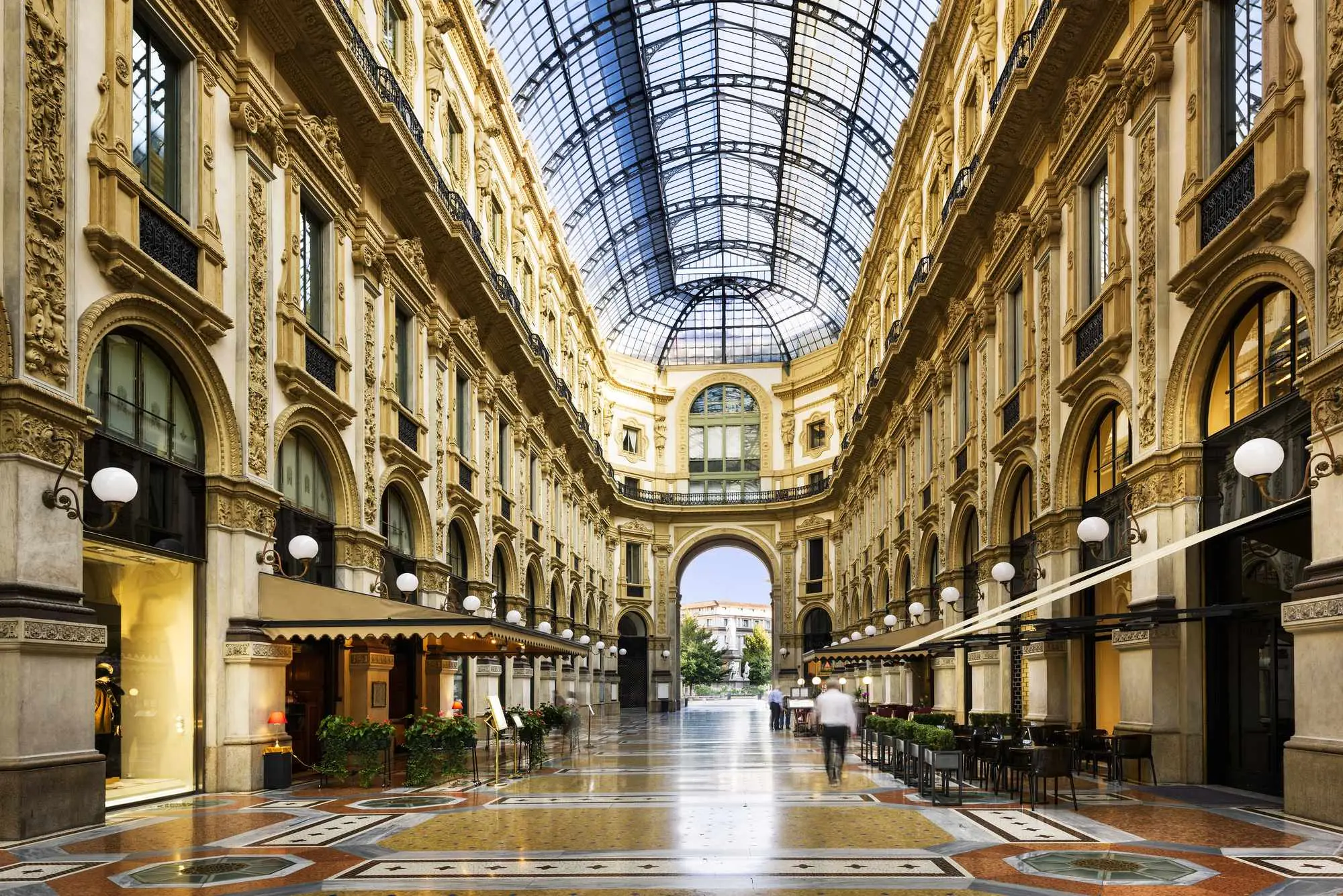 Milano, Firenca, katedrala Duomo,galerija Vittorio Emanuele II, dvorac Sforza, Rim, Koloseum, Panteon, Vatikanski muzeji, fontana di Trevi, di Trevi, Venecija, Trg svetog Marka, bazilika, Duždeva palača, most Uzdaha,  Galerija Uffizi,  most Ponte Vecchio, katedrala Duomo, Firentinska katedrala, Napulj, Pompeji, Toskana, Siena, San Gimignano, Pienza, Chianti, Amalfijska obala, Cinque Terre, Monterosso, Vernazza, Corniglia, Manarola, Riomaggiore, Ligurska obala, jezero Como, jezero Garda, Bellagio, Varenna, Sirmione, Desenzano, Sicilija, Sardinija,  najposjećenija mjesta u Italiji, turizam u ItalijiMilan, Florence, Duomo Cathedral, Vittorio Emanuele II Gallery, Sforza Castle, Rome, Colosseum, Pantheon, Vatican Museums, Trevi Fountain, di Trevi, Venice, St. Mark's Square, Basilica, Doge's Palace, Bridge of Sighs, Uffizi Gallery, Ponte Vecchio Bridge, Duomo Cathedral, Florence Cathedral, Naples, Pompeii, Tuscany, Siena, San Gimignano, Pienza, Chianti, Amalfi Coast, Cinque Terre, Monterosso, Vernazza, Corniglia, Manarola, Riomaggiore, Ligurian coast, Lake Como, Lake Garda, Bellagio, Varenna, Sirmione, Desenzano, Sicily, Sardinia,most visited places in Italy, tourism in Italy 