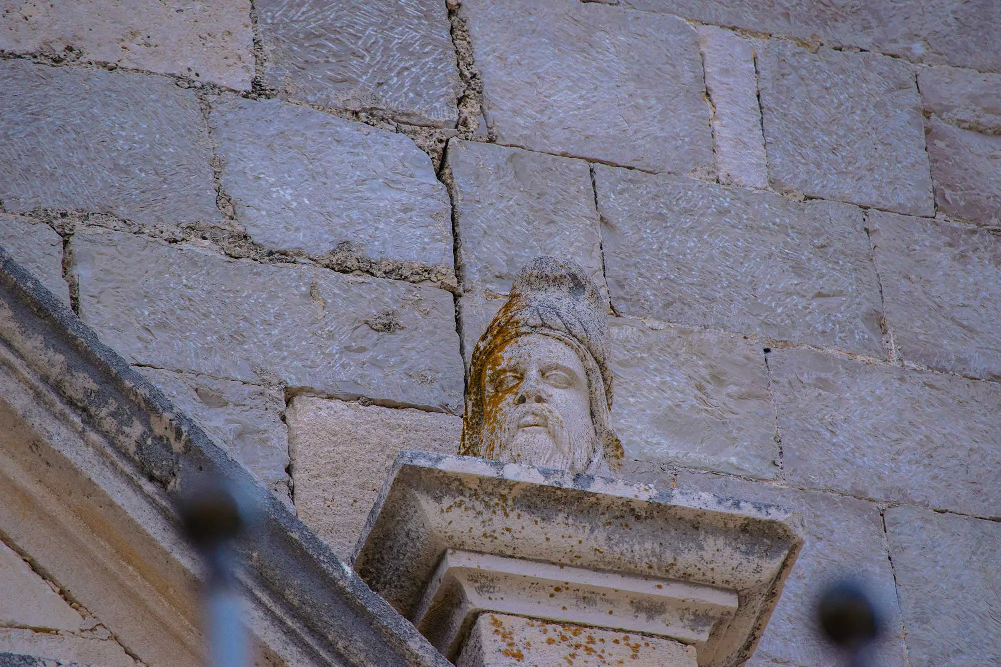 crkva sv. Nikole, Muster, otok Vis, Vis Komiža, Komiža, Komiža crkve, Komiža crkva, Komiža, Vis, crkva sv. Nikole komiža, Muster, benediktinci, tradicija spaljivanja broda, groblje Komiža, kulturna baština Dalmacije, crkve na otocima, Church of St. Nicholas, Muster, island of Vis, Vis Komiža, Komiža, Komiža churches, Komiža church, Komiža, Vis, Church of St. Nicholas Komiža, Muster, Benedictines, tradition of burning ships, Komiža cemetery, cultural heritage of Dalmatia, churches on the islands,