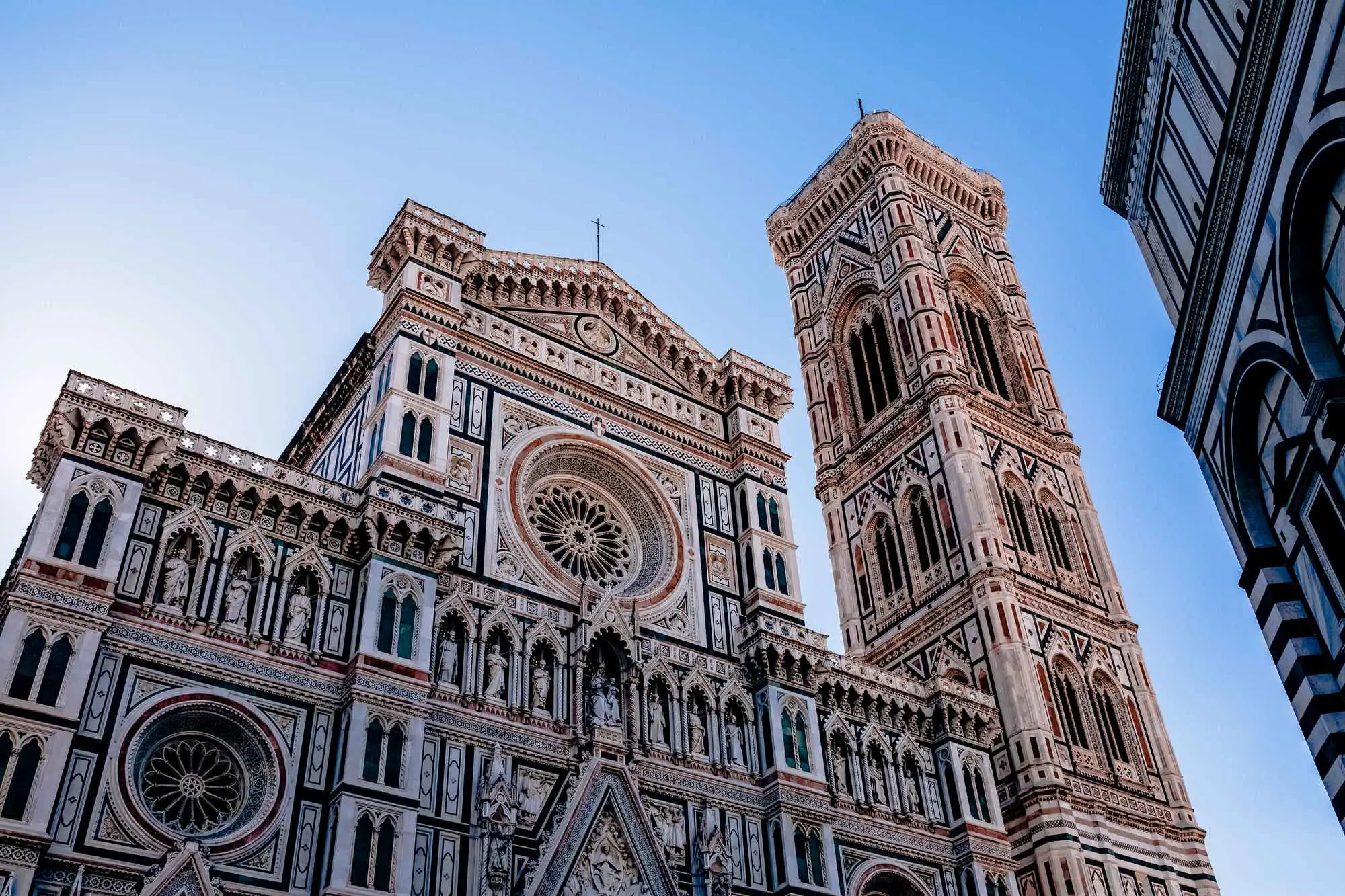 Milano, Firenca, katedrala Duomo,galerija Vittorio Emanuele II, dvorac Sforza, Rim, Koloseum, Panteon, Vatikanski muzeji, fontana di Trevi, di Trevi, Venecija, Trg svetog Marka, bazilika, Duždeva palača, most Uzdaha,  Galerija Uffizi,  most Ponte Vecchio, katedrala Duomo, Firentinska katedrala, Napulj, Pompeji, Toskana, Siena, San Gimignano, Pienza, Chianti, Amalfijska obala, Cinque Terre, Monterosso, Vernazza, Corniglia, Manarola, Riomaggiore, Ligurska obala, jezero Como, jezero Garda, Bellagio, Varenna, Sirmione, Desenzano, Sicilija, Sardinija,  najposjećenija mjesta u Italiji, turizam u ItalijiMilan, Florence, Duomo Cathedral, Vittorio Emanuele II Gallery, Sforza Castle, Rome, Colosseum, Pantheon, Vatican Museums, Trevi Fountain, di Trevi, Venice, St. Mark's Square, Basilica, Doge's Palace, Bridge of Sighs, Uffizi Gallery, Ponte Vecchio Bridge, Duomo Cathedral, Florence Cathedral, Naples, Pompeii, Tuscany, Siena, San Gimignano, Pienza, Chianti, Amalfi Coast, Cinque Terre, Monterosso, Vernazza, Corniglia, Manarola, Riomaggiore, Ligurian coast, Lake Como, Lake Garda, Bellagio, Varenna, Sirmione, Desenzano, Sicily, Sardinia,most visited places in Italy, tourism in Italy 