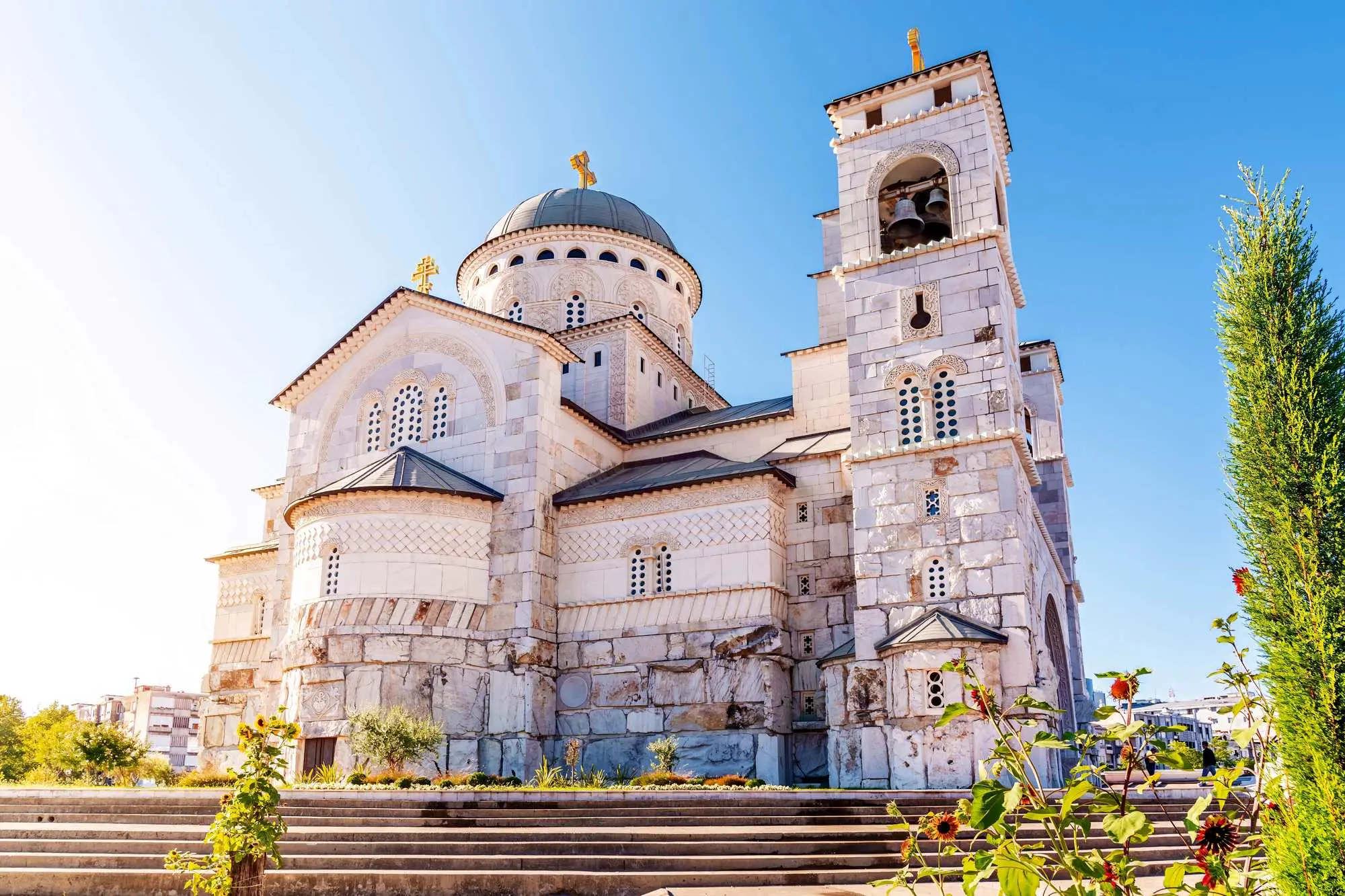 Podgorica, Hram Hristovog Vaskrsenja, Crkva Kristova Uskrsnuća, Hram Kristova Uskrsnuća, Nova Varoš, Milanski edikt,  podgorica atrakcije, crkve podgorica, pravoslavni hram crna gora, što vidjeti u podgorici, Podgorica, Church of the Resurrection of Christ, Church of the Resurrection of Christ, Church of the Resurrection of Christ, Nova Varoš, Edict of Milan, Podgorica attractions, churches Podgorica, Orthodox church Montenegro, what to see in Podgorica,
