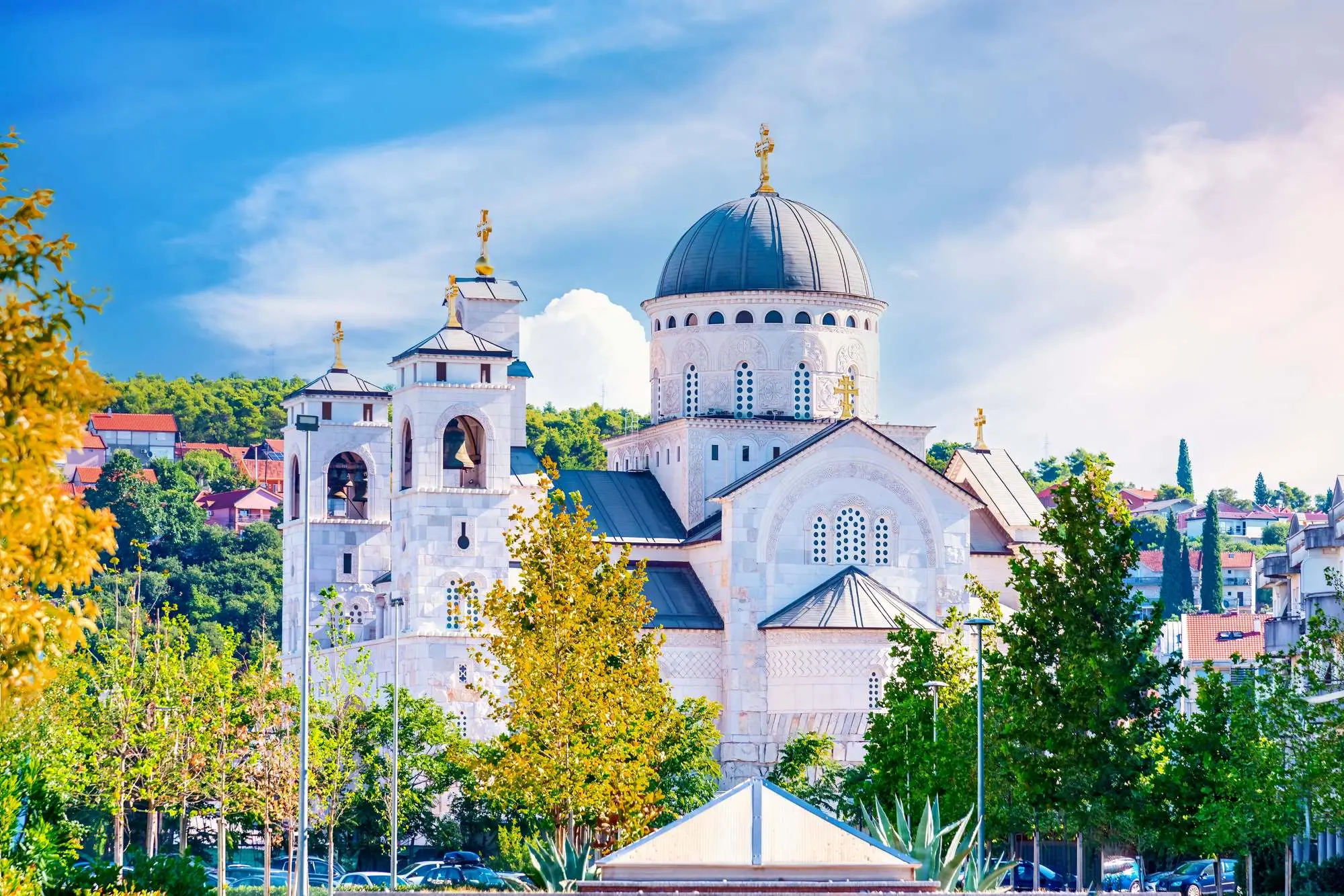 Podgorica, Hram Hristovog Vaskrsenja, Crkva Kristova Uskrsnuća, Hram Kristova Uskrsnuća, Nova Varoš, Milanski edikt,  podgorica atrakcije, crkve podgorica, pravoslavni hram crna gora, što vidjeti u podgorici, Podgorica, Church of the Resurrection of Christ, Church of the Resurrection of Christ, Church of the Resurrection of Christ, Nova Varoš, Edict of Milan, Podgorica attractions, churches Podgorica, Orthodox church Montenegro, what to see in Podgorica,