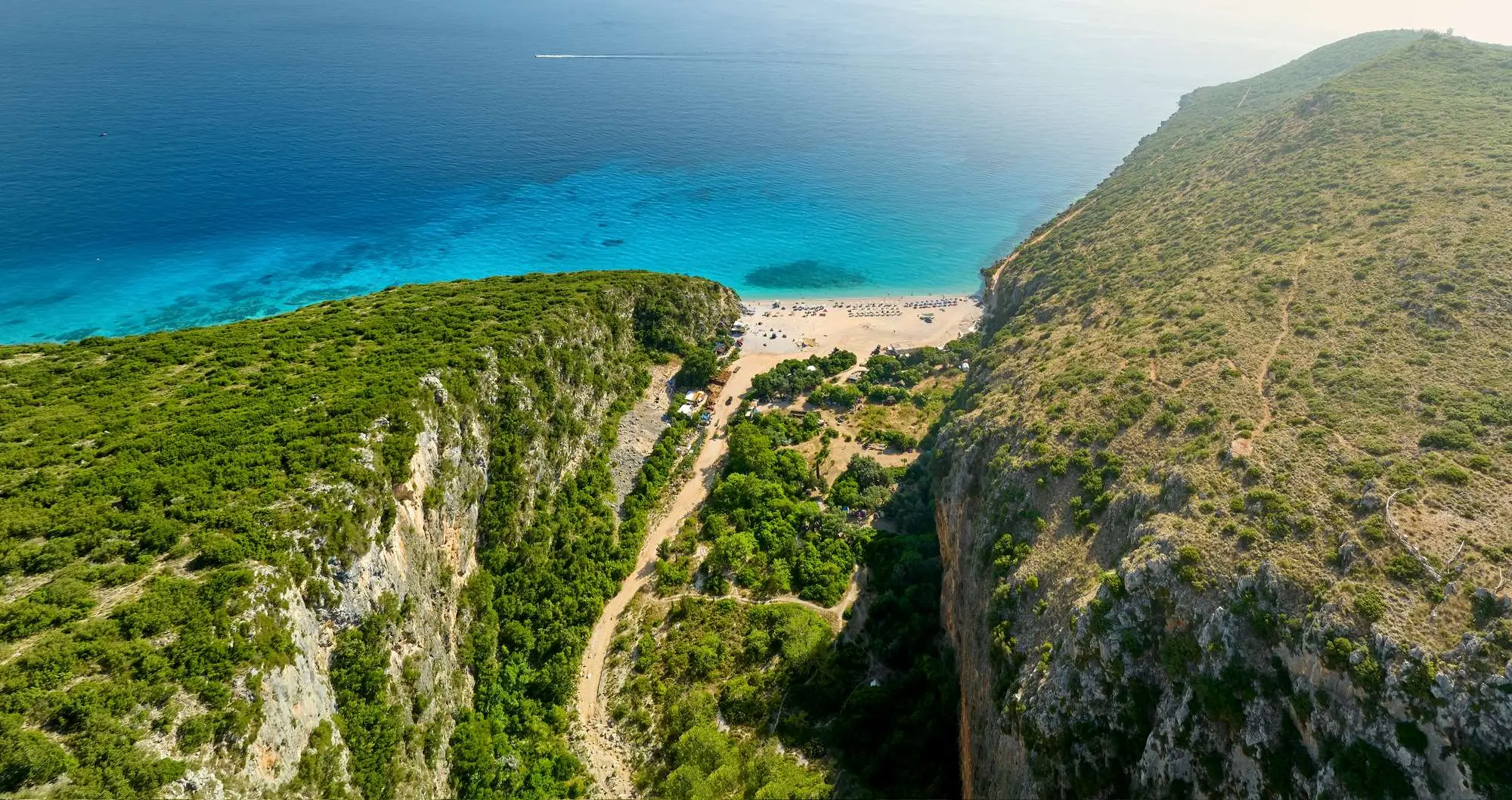 kanjon Osum, Çorovode, rijeka Osum, Benjë, terme Benjë, kanjon Lengarica, Nacionalni park Valbona, kanjon Valbona, Gramsh, kanjon Holtes, rijeka Holte, Holtës, kanjon Gjipe, kanjon Holta, kanjoni albanija, albanija kanjon, Osum Canyon, Çorovode, Osum River, Benjë, Benjë Thermal Baths, Lengarica Canyon, Valbona National Park, Valbona Canyon, Gramsh, Holtes Canyon, Holte River, Holtës, Gjipe Canyon, Holta Canyon, Albania Canyons, Albania Canyon,