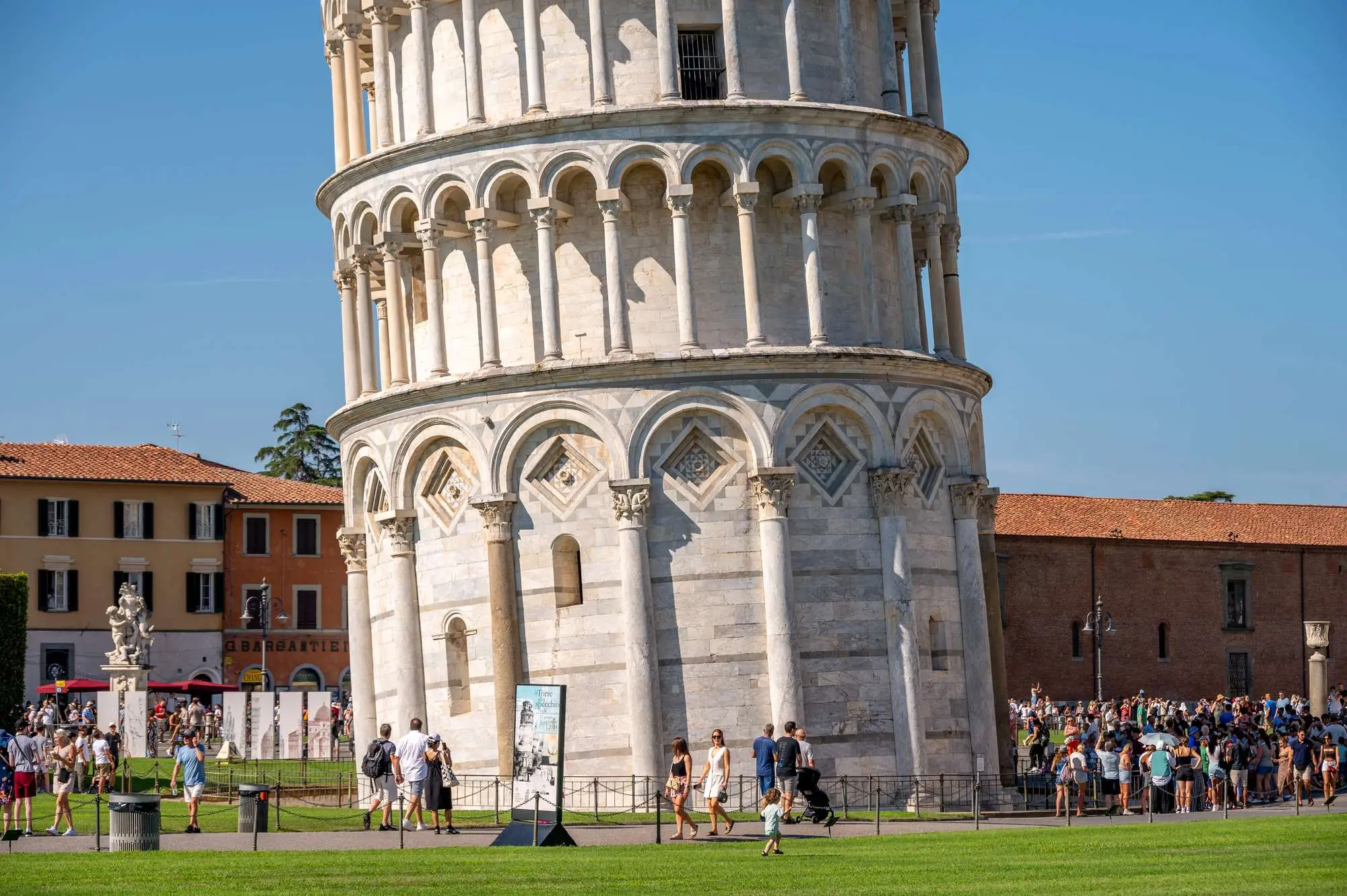 Piazza dei Miracoli, Trg čuda, Pisa, kosi toranj, kosi toranj u Pisi, toranj u pisi, pisa toranj, simbol Italije, zanimljivosti o kosom tornju, legende o kosom tornju, povijest pise, Piazza dei Miracoli, Square of Miracles, Pisa, Leaning Tower, Leaning Tower of Pisa, Tower of Pisa, Pisa Tower, symbol of Italy, interesting facts about the Leaning Tower, legends about the Leaning Tower, history of Pisa,