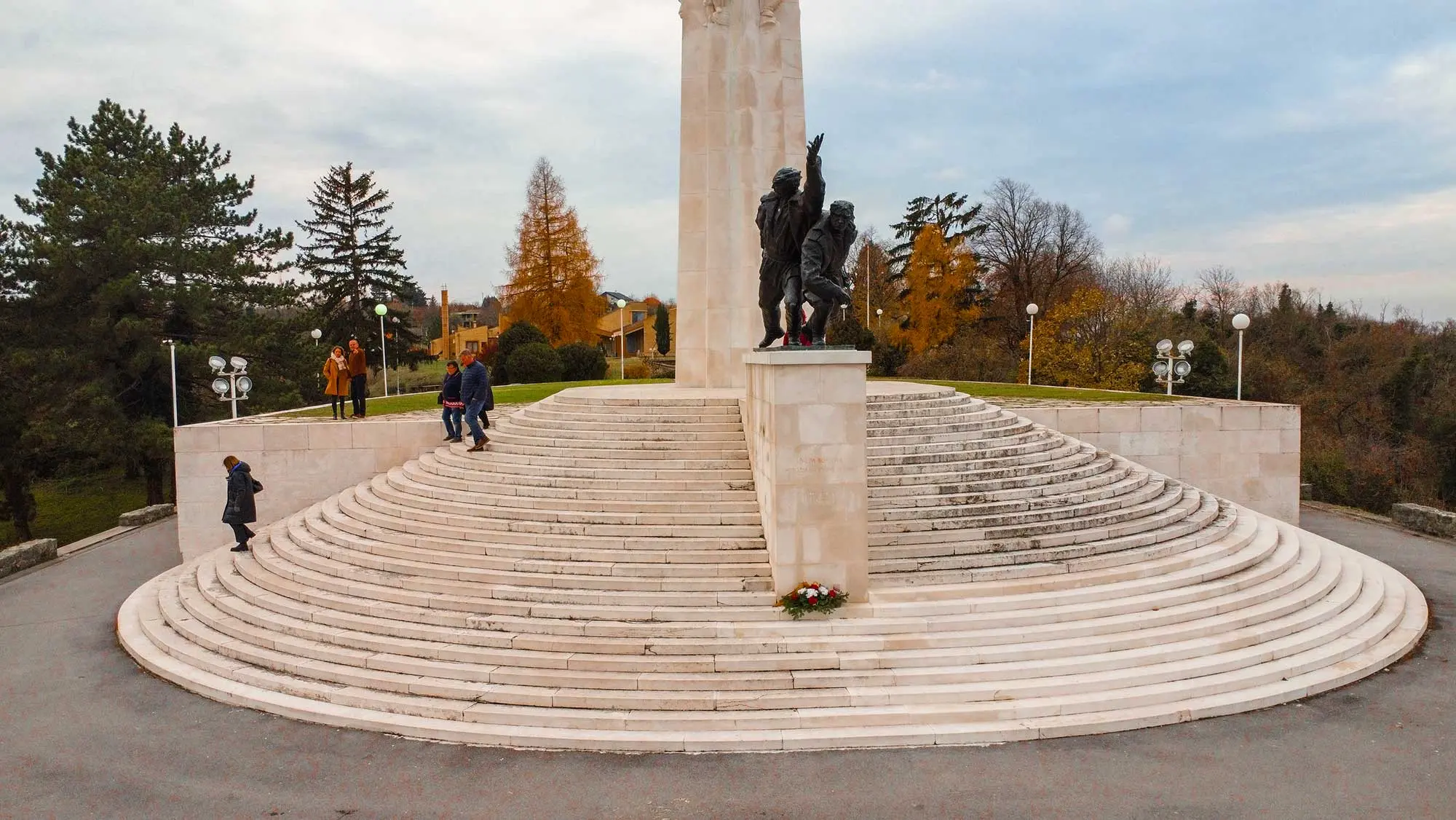 rijeka Dunav, Baranja, Batina, Batinska bitka, Memorijalni kompleks Batinska bitka, Bitka kod Batine,  spomenik Pobjeda, Dunav Baranja, Crvena armija 1944, povijest Drugog svjetskog rata Hrvatska,Danube River, Baranja, Batina, Battle of Batina, Memorial Complex of the Battle of Batina, Battle of Batina, Victory Monument, Danube Baranja, Red Army 1944, history of World War II Croatia,