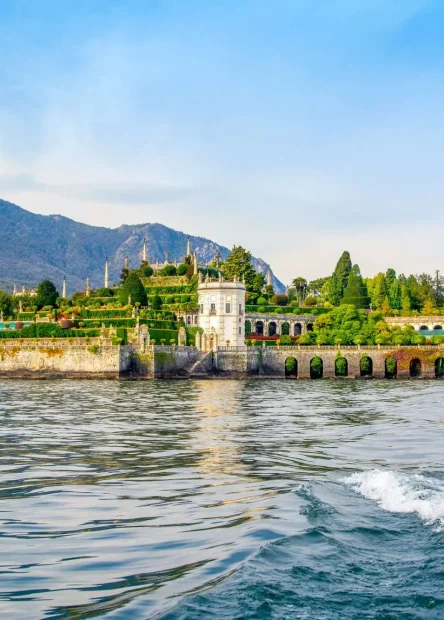 Italija, jezero Maggiore, otok Bella, isola Bella, drugo najveće jezero u italiji, najveće jezero u italiji, Borromejski otoci, obitelji Borromeo, Palača Borromeo, Isola Inferiore, Giovanni Angelo Crivelli, Carlo Fontana, Sala della Musica, Sala delle Medaglie,  Italy, Lake Maggiore, Bella Island, isola Bella, second largest lake in Italy, largest lake in Italy, Borromean Islands, Borromeo Family, Borromeo Palace, Isola Inferiore, Giovanni Angelo Crivelli, Carlo Fontana, Sala della Musica, Sala delle Medaglie,
