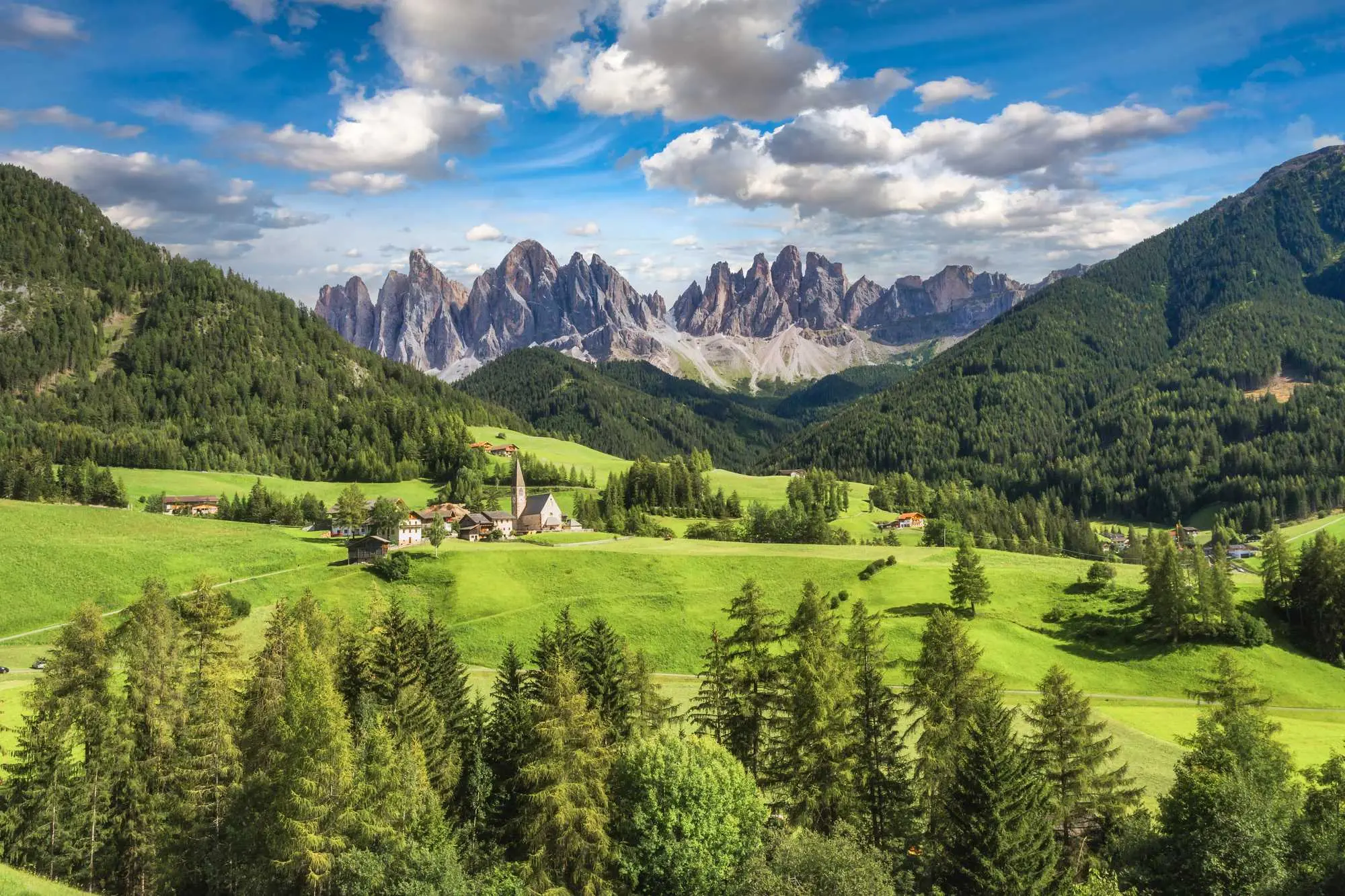 Dolomiti, najšarmantnije selo, Sveta Magdalena, Santa Maddalena, Italija, Alpska sela, Villnöss, dolina Villnöss, Odle, vrhovi Odle, južni Tirol, Puez Odle, Adolf Munkel, staza Adolf Munkel, Törggelen, Dolomites, the most charming village, Santa Maddalena, Santa Maddalena, Italy, Alpine villages, Villnöss, Villnöss valley, Odle, Odle peaks, South Tyrol, Puez Odle, Adolf Munkel, Adolf Munkel trail, Törggelen,