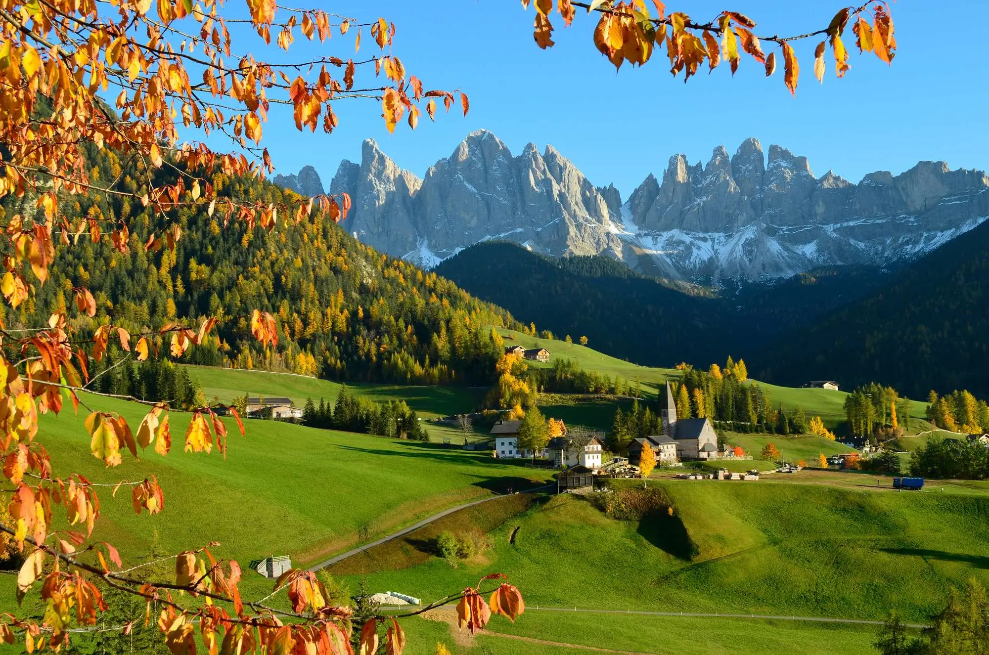 Dolomiti, najšarmantnije selo, Sveta Magdalena, Santa Maddalena, Italija, Alpska sela, Villnöss, dolina Villnöss, Odle, vrhovi Odle, južni Tirol, Puez Odle, Adolf Munkel, staza Adolf Munkel, Törggelen,  Dolomites, the most charming village, Santa Maddalena, Santa Maddalena, Italy, Alpine villages, Villnöss, Villnöss valley, Odle, Odle peaks, South Tyrol, Puez Odle, Adolf Munkel, Adolf Munkel trail, Törggelen,
