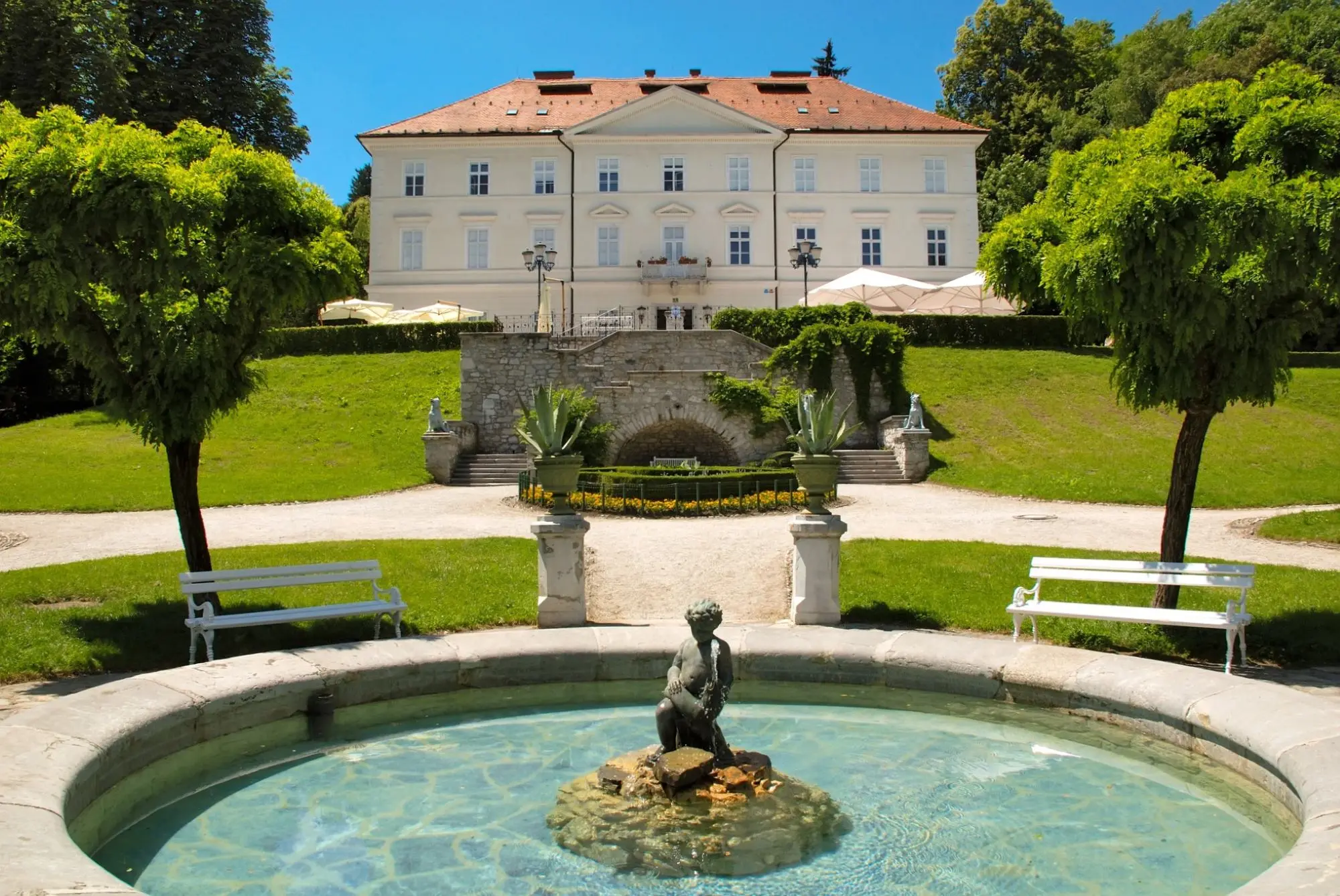 Ljubljana, park Tivoli, Tivoli park, dvorac Tivoli, Tivoli dvorac, park i dvorac Tivoli, Tivolski dvorac, Jean Blanchard, park Ljubljana, Jožeta Plečnika, Jakopičevo šetalište, Međunardoni centar za grafičku umjetnost,Ljubljana, Tivoli Park, Tivoli Park, Tivoli Castle, Tivoli Castle, Tivoli Park and Castle, Tivoli Castle, Jean Blanchard, Ljubljana Park, Jože Plečnika, Jakopičevo Promenade, International Center for Graphic Arts,