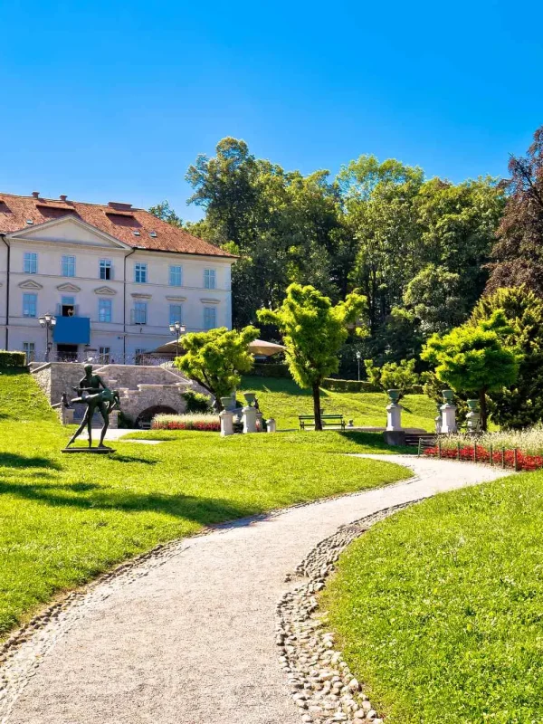 Ljubljana, park Tivoli, Tivoli park, dvorac Tivoli, Tivoli dvorac, park i dvorac Tivoli, Tivolski dvorac, Jean Blanchard, park Ljubljana, Jožeta Plečnika, Jakopičevo šetalište, Međunardoni centar za grafičku umjetnost, Ljubljana, Tivoli Park, Tivoli Park, Tivoli Castle, Tivoli Castle, Tivoli Park and Castle, Tivoli Castle, Jean Blanchard, Ljubljana Park, Jože Plečnika, Jakopičevo Promenade, International Center for Graphic Arts,