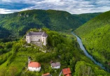 rijeka Kupa, Bele krajine, Grad Kostel, Graffenwarth, Kostel, grofovi Ortenburški, grofovi Langenmantlov, Janez Vajkard Valvasor, najveći dvorac u Sloveniji, drugi najveći dvorac u Sloveniji,  Kupa River, Bela Krajina, Kostel Town, Graffenwarth, Kostel, Counts of Ortenburg, Counts of Langenmantlov, Janez Vajkard Valvasor, the largest castle in Slovenia, the second largest castle in Slovenia,