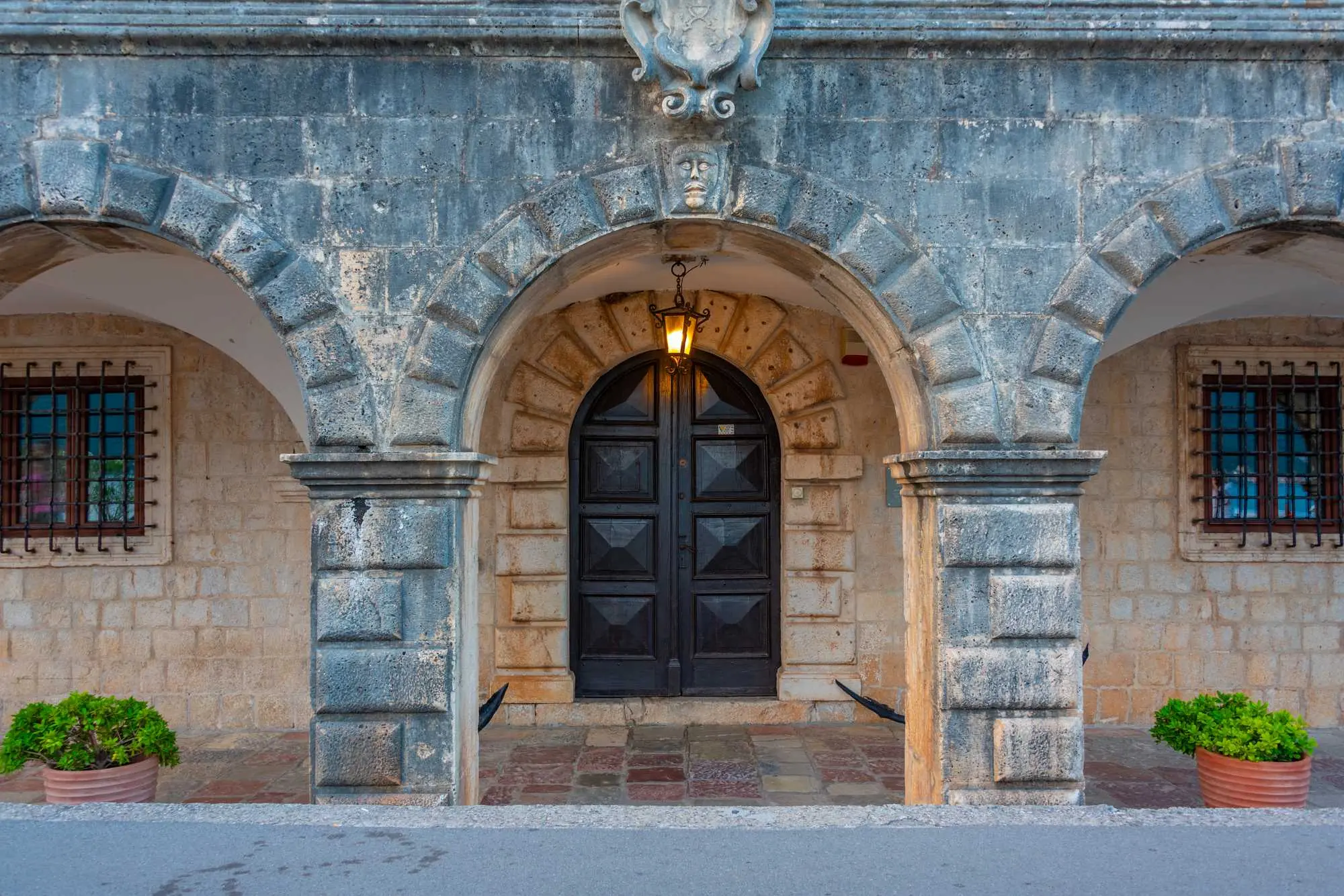 Perast, Palača Bujović, obitelj Bujović, Vicko Bujović, Muzej grada Perasta, Peraški mač, Trip Kokolje, palače perast, Perast, Bujović Palace, Bujović family, Vicko Bujović, Perast City Museum, Perast Sword, Trip Kokolje,palaces perast