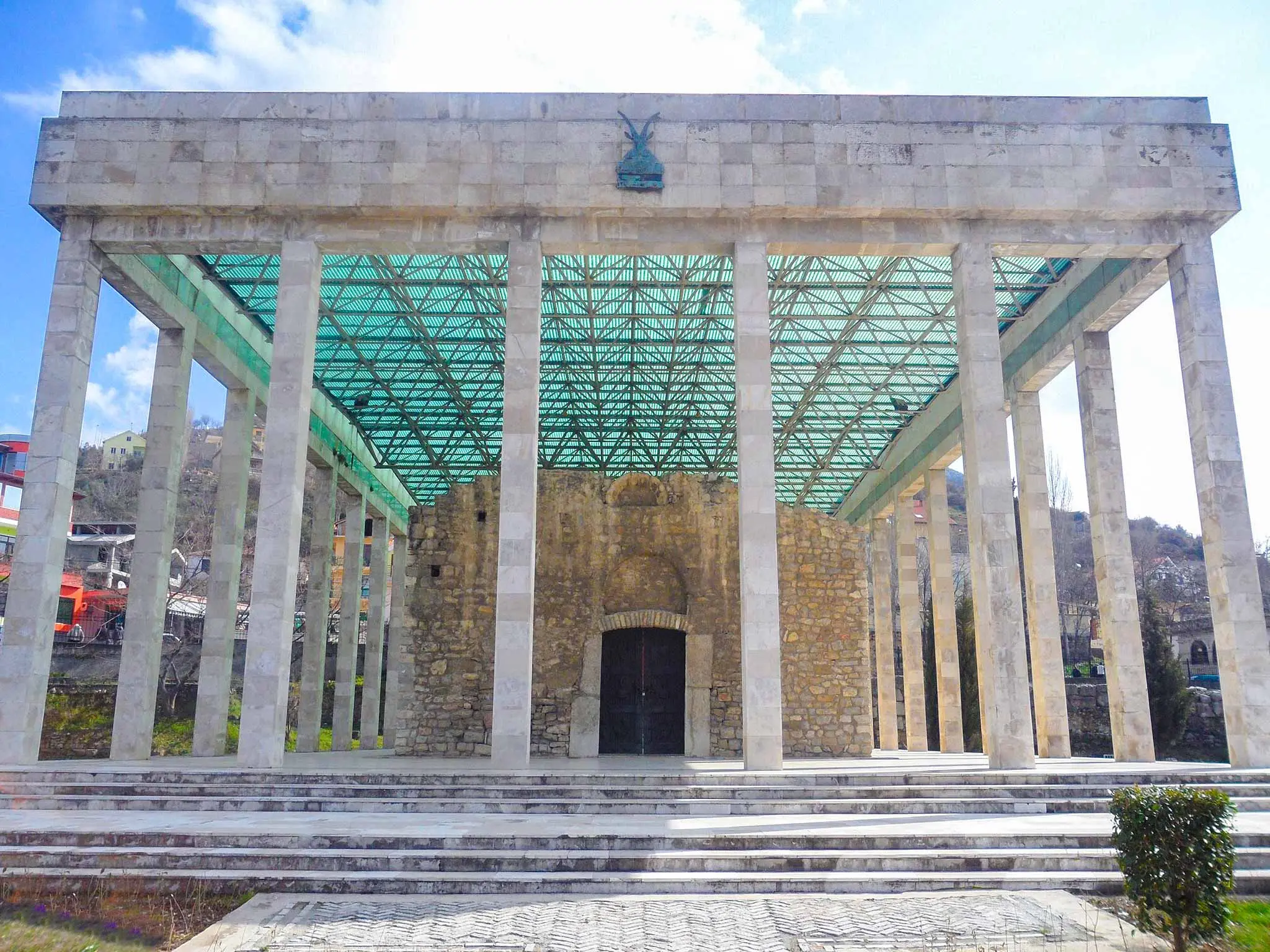 Lezhe, Albanija, spomenik u Albaniji, skenderbegov spomenik u Albaniji, Nacionalni memorijal Skenderbega, grob Skenderbeg, crkva svetog Nikole, Gjergj Kastriot Skenderbeg, džamija Selimija, Skenderbegov grob, Enver Hoxha, Lezhe, Albania, monument in Albania, Skenderbeg's monument in Albania, Skenderbeg's National Memorial, Skenderbeg's grave, Church of St. Nicholas, Gjergj Kastriot Skenderbeg, Selimija Mosque, Skenderbeg's grave, Enver Hoxha