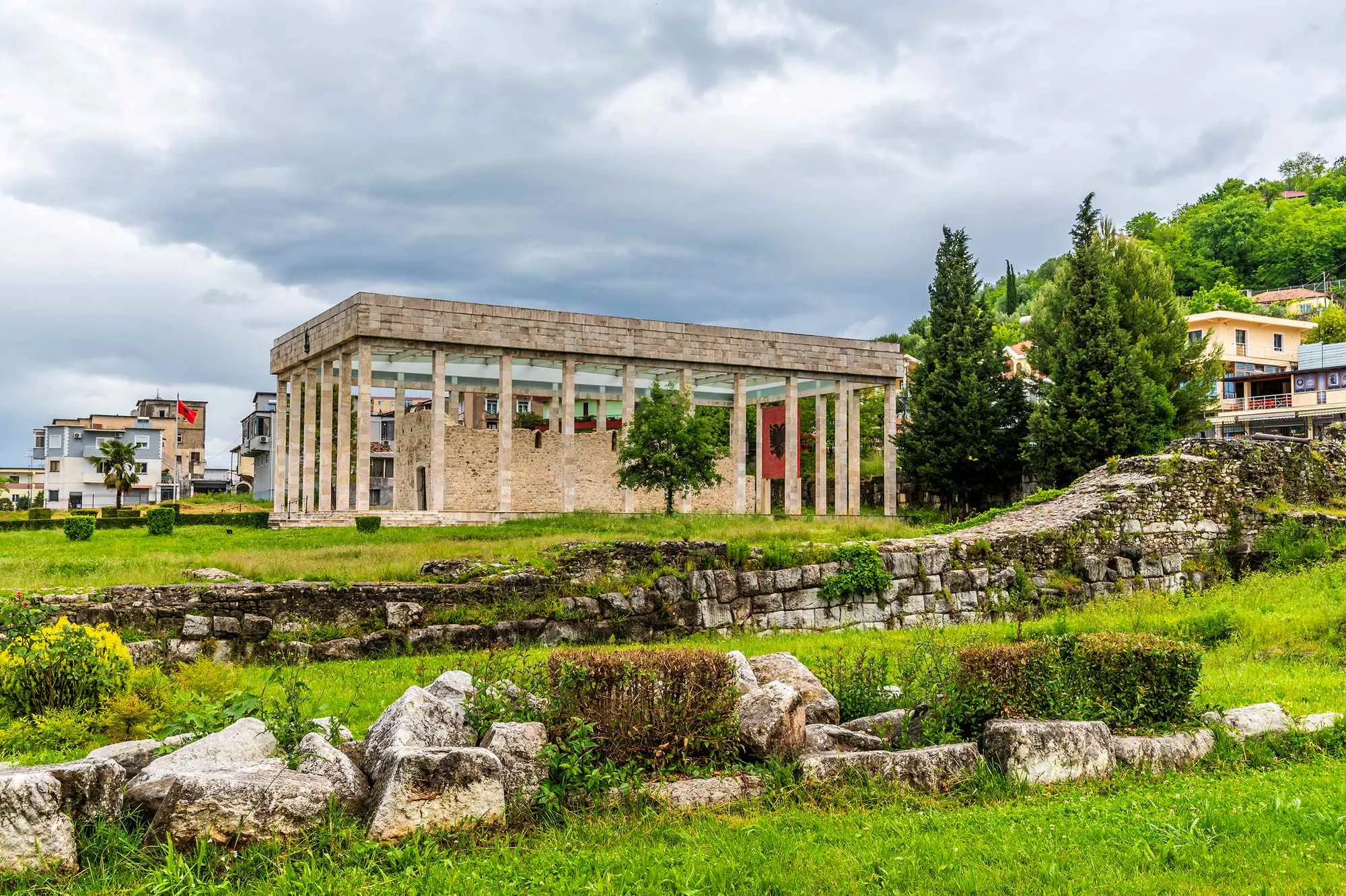 Lezhe, Albanija, spomenik u Albaniji, skenderbegov spomenik u Albaniji, Nacionalni memorijal Skenderbega, grob Skenderbeg, crkva svetog Nikole, Gjergj Kastriot Skenderbeg, džamija Selimija, Skenderbegov grob, Enver Hoxha, Lezhe, Albania, monument in Albania, Skenderbeg's monument in Albania, Skenderbeg's National Memorial, Skenderbeg's grave, Church of St. Nicholas, Gjergj Kastriot Skenderbeg, Selimija Mosque, Skenderbeg's grave, Enver Hoxha
