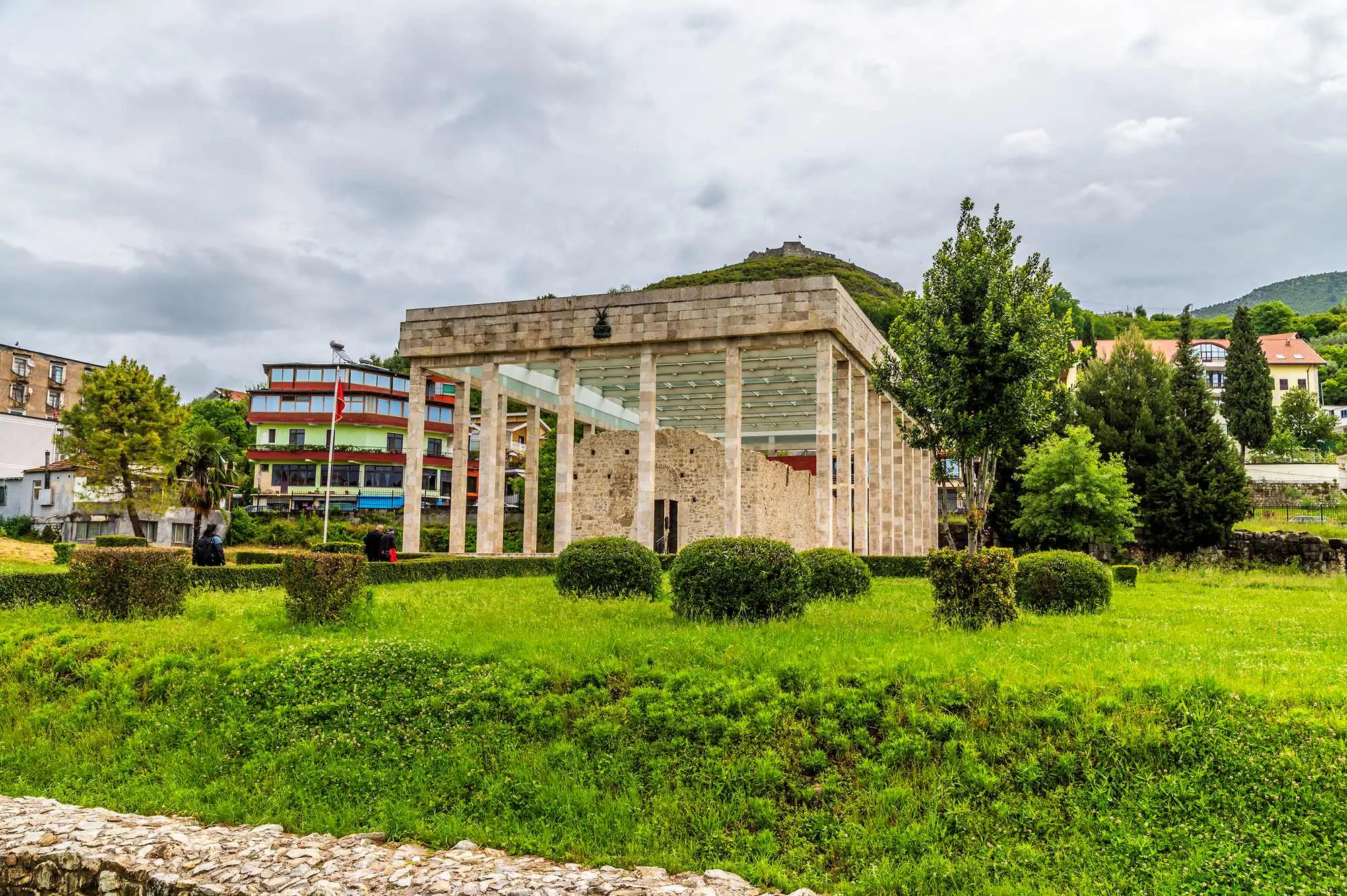 Lezhe, Albanija, spomenik u Albaniji, skenderbegov spomenik u Albaniji, Nacionalni memorijal Skenderbega, grob Skenderbeg, crkva svetog Nikole, Gjergj Kastriot Skenderbeg, džamija Selimija, Skenderbegov grob, Enver Hoxha, Lezhe, Albania, monument in Albania, Skenderbeg's monument in Albania, Skenderbeg's National Memorial, Skenderbeg's grave, Church of St. Nicholas, Gjergj Kastriot Skenderbeg, Selimija Mosque, Skenderbeg's grave, Enver Hoxha