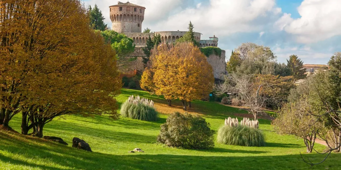 Volterre, Fortezza Medicea,  Lorenco de’ Medici, Lorenzo Veličanstveni, Toskana, tvrđava Medici, Mastio, Mastio toranj, Volterre, Fortezza Medicea, Lorenzo de' Medici, Lorenzo the Magnificent, Tuscany, Medici Fortress, Mastio, Mastio Tower,