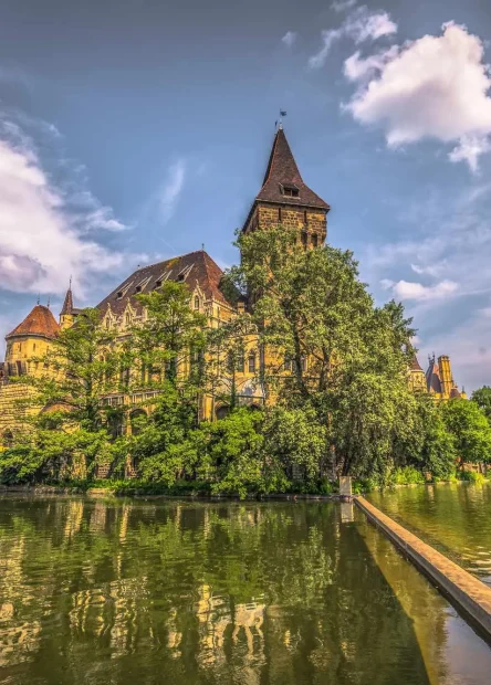 Városliget park, Vajdahunyad dvorac, Budimpešta, Ignác Alpár, Poljoprivredni muzej, atrakcije Budimpešta, Mađarska,  Városliget Park, Vajdahunyad Castle, Budapest, Ignác Alpár, Agricultural Museum, attractions Budapest, Hungary,