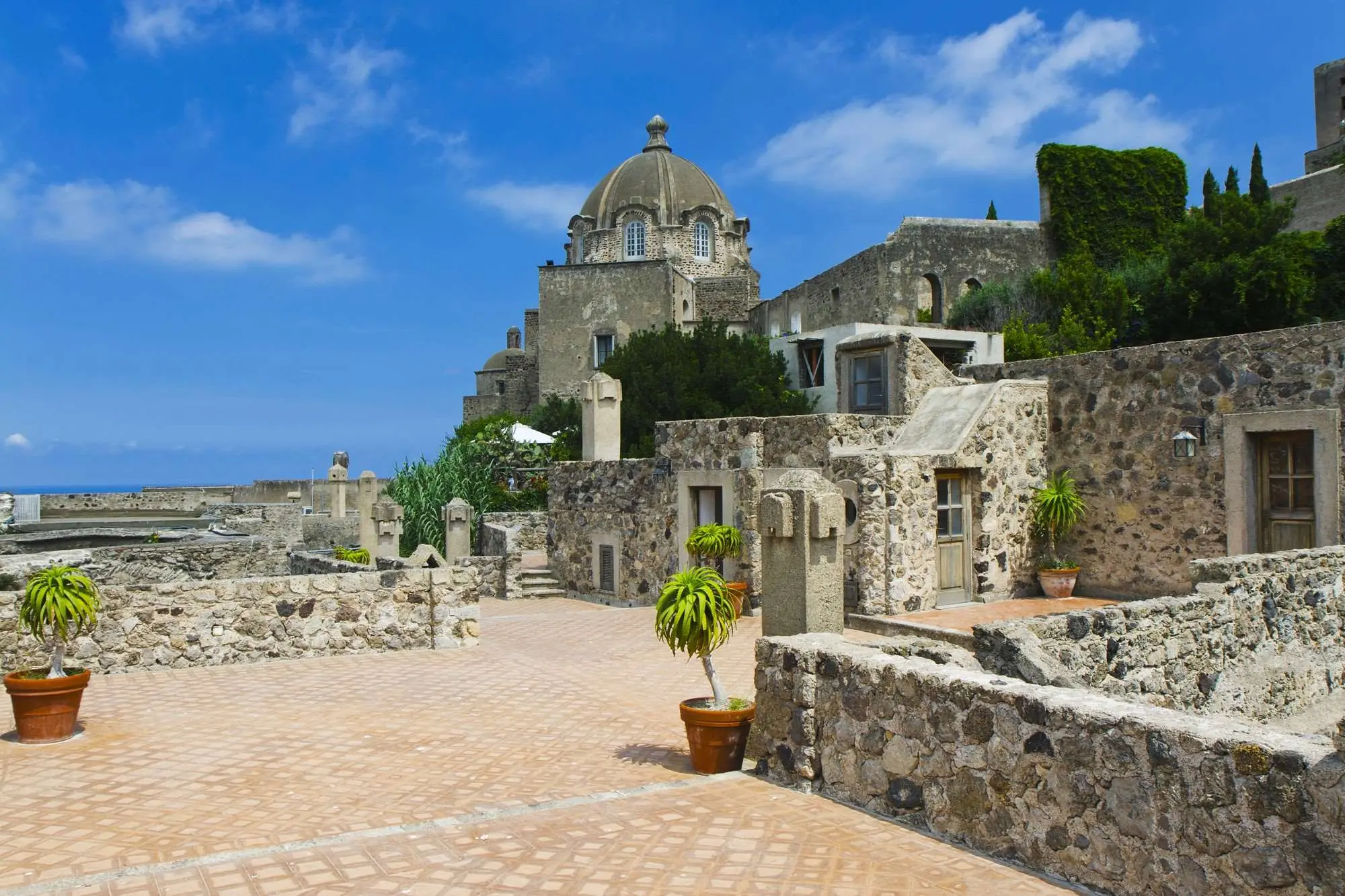 Ischia, Aragonski dvorac, Napuljski zaljev, Rimsko Carstvo, Alfonso V, Ischia Film Festival, Ischia, Aragonese Castle, Gulf of Naples, Roman Empire, Alfonso V, Ischia Film Festival,