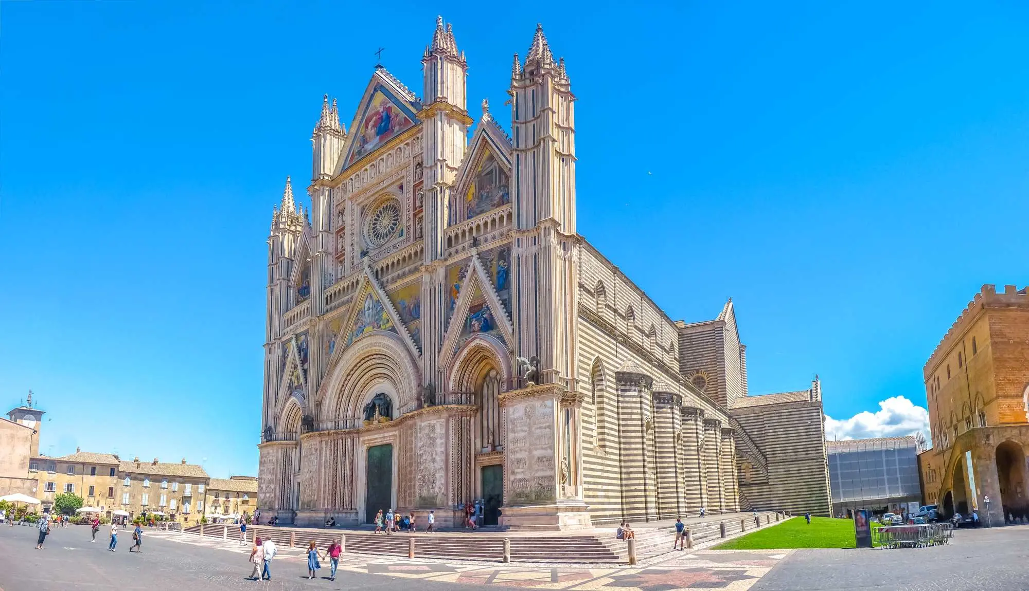 Umbrija,Lazia, Orvieto, Velzna, Urbs Vetus, papa Urban IV. Katedrala Orvieto, Duomo di Orvieto, Sikstinska kapela, Luce Signorelli, Podzemni Orvieto, Pozzo di San Patrizio, Palazzo del Popolo, Orvieto Classico vino, bunar Sv. Patrika,Umbria, Lazio, Orvieto, Velzna, Urbs Vetus, Pope Urban IV. Orvieto Cathedral, Duomo di Orvieto, Sistine Chapel, Luce Signorelli, Underground Orvieto, Pozzo di San Patrizio, Palazzo del Popolo, Orvieto Classico wine, Orvieto Cathedral, well of St. Patrick, 