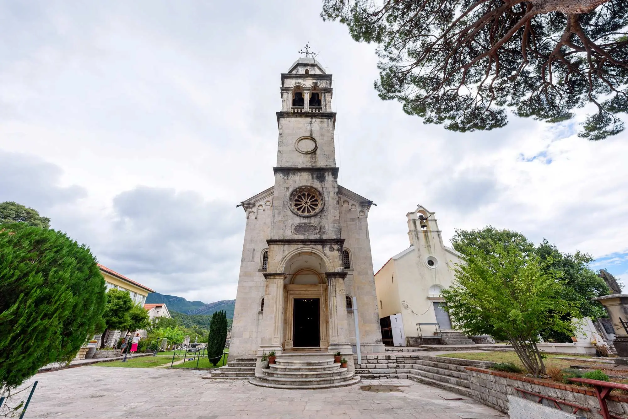 Meljina, Herceg Novi, manastir Herceg Novi, manastir Savina, crkva svete Prečiste, crkva Uspenja Presvete Bogorodice, crkva Svetog Save, Nikola Foretić, dinastija Nemanjić, Meljina, Herceg Novi, Herceg Novi monastery, Savina monastery, Church of the Holy Precista, Church of the Assumption of the Blessed Virgin Mary, Church of Saint Sava, Nikola Foretić, Nemanjić dynasty,