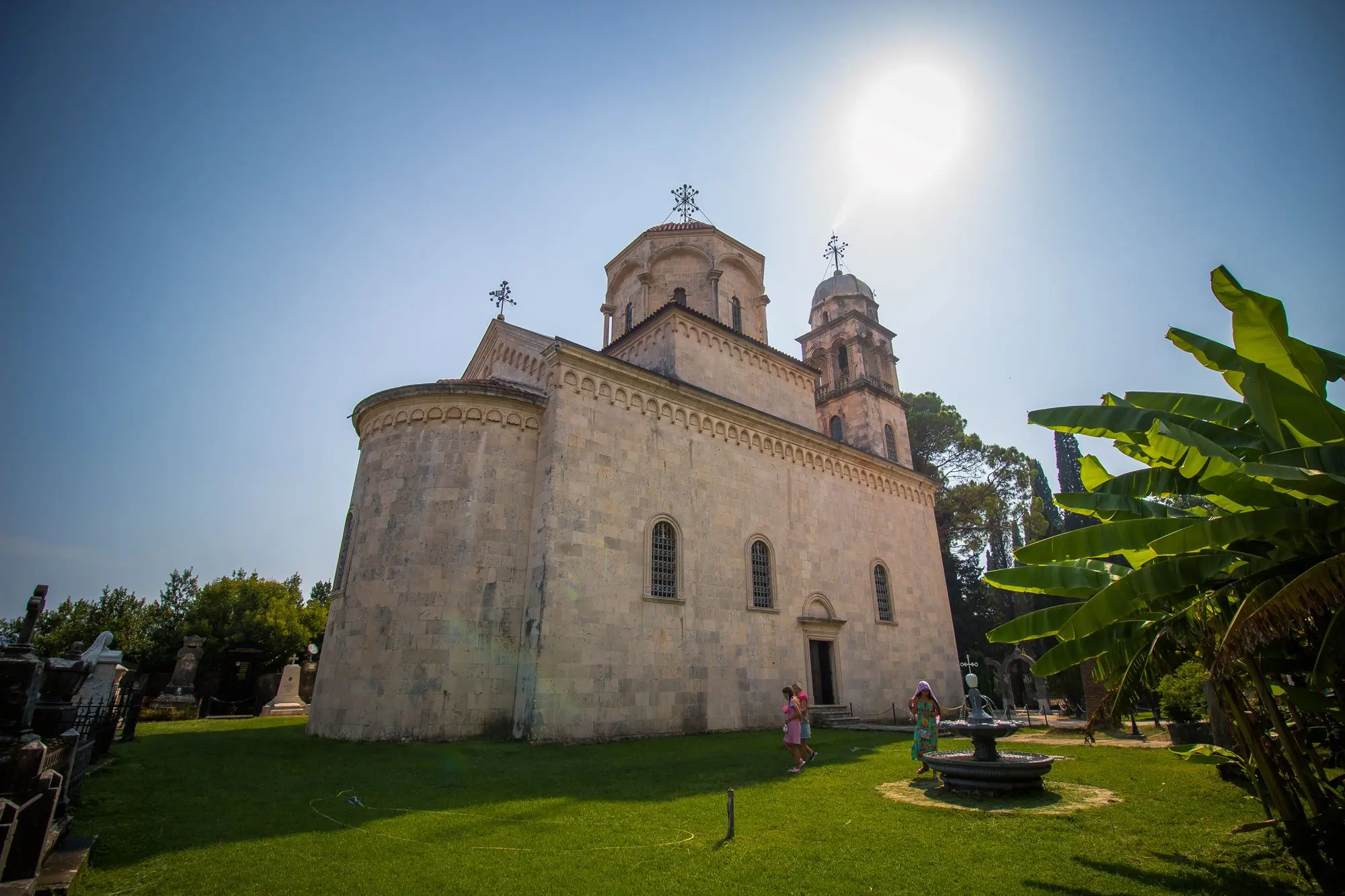 Meljina, Herceg Novi, manastir Herceg Novi, manastir Savina, crkva svete Prečiste, crkva Uspenja Presvete Bogorodice, crkva Svetog Save, Nikola Foretić, dinastija Nemanjić, Meljina, Herceg Novi, Herceg Novi monastery, Savina monastery, Church of the Holy Precista, Church of the Assumption of the Blessed Virgin Mary, Church of Saint Sava, Nikola Foretić, Nemanjić dynasty,