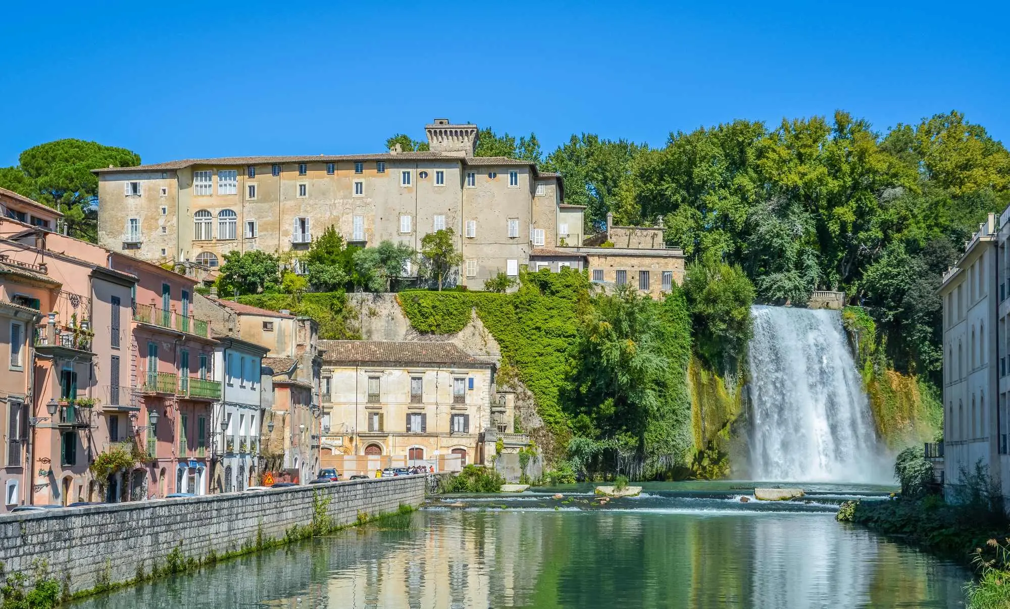 Isola del Liri, Lazio, Italija, Liri, rijeka Liri, dvorac Boncompagni Viscogliosi, Cascate Grande, vodopad Valcatoio, Cascata del Valcatoio, Veliki vodopad Isola del Liri,  Isola del Liri, Lazio, Italy, Liri, Liri River, Boncompagni Viscogliosi Castle, Cascate Grande, Valcatoio Waterfall, Cascata del Valcatoio, Great Waterfall of Isola del Liri,