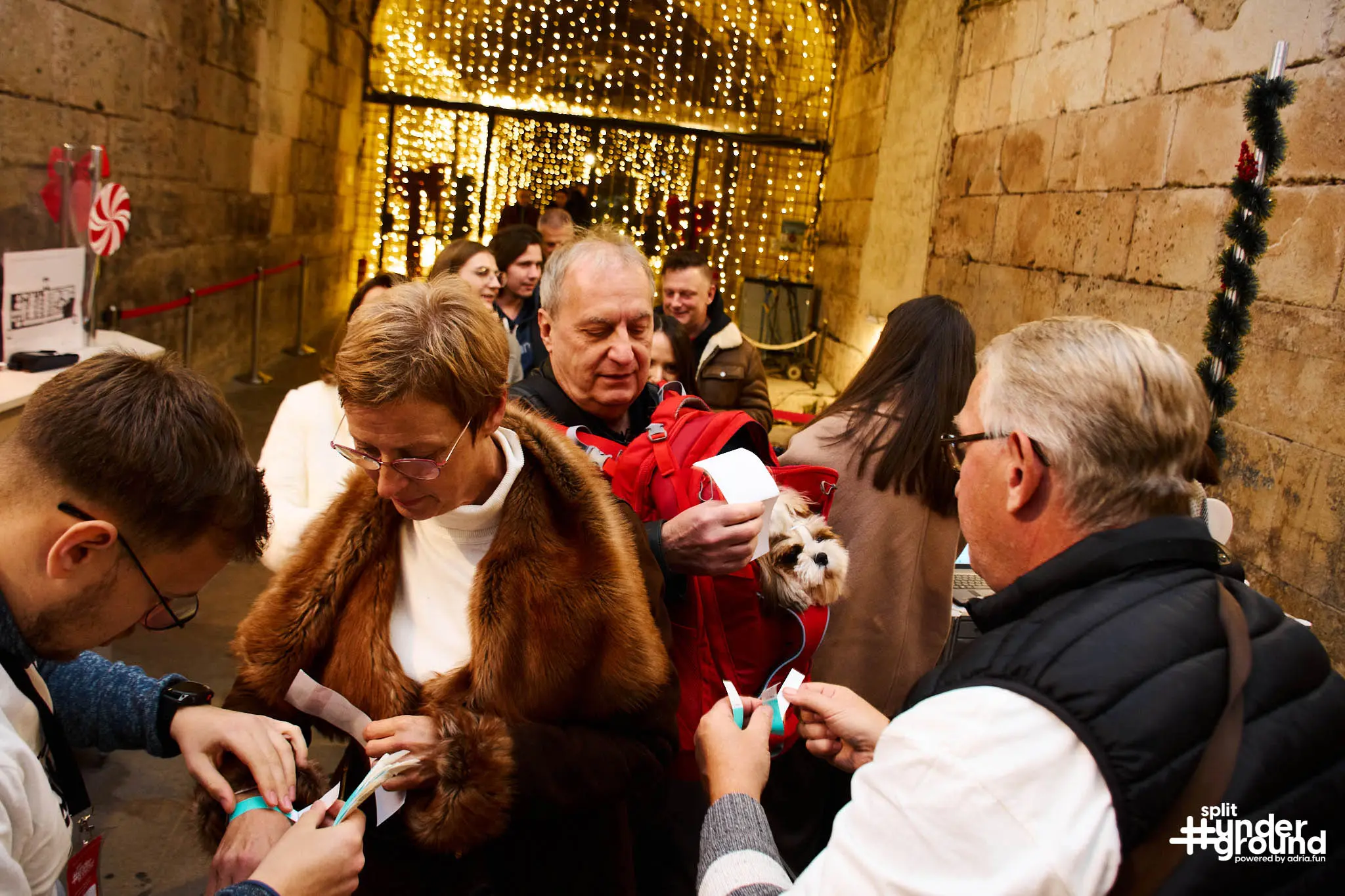 Split Underground, adventsko izdanje, Dioklecijanova palača, festival u Splitu, advent u Splitu, poznata lica, paint and wine radionice, Art Bottega Studio, delicije i vino, Jelena Buble, kulturna događanja, zimski eventi, Split događanja, Entrio ulaznice, podzemlje palače, urbani festival