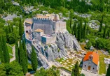 Sokol grad, Konavle, Dubrovačka Republika, Konavle, srednjovjekovna utvrda, Dubrovačka Republika, obrambeni sustav Dubrovačkog zaljeva, povijest Konavala, granice Dubrovnika, utvrde u južnoj Hrvatskoj, Sokol grad, Konavle, Republic of Dubrovnik, Konavle, medieval fortress, Republic of Dubrovnik, defense system of the Bay of Dubrovnik, history of Konavle, borders of Dubrovnik, fortresses in southern Croatia,