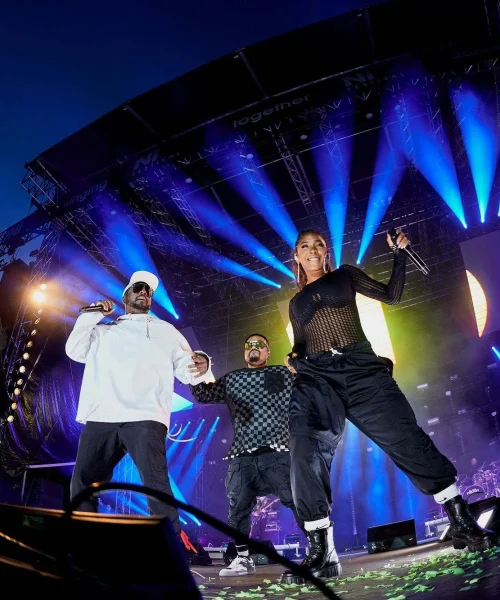 Black Eyed Peas, koncert Zagreb, Lollipop festival, jezero Bundek, ljetni glazbeni spektakl, open air koncert, svjetska pop glazba, glazbeni događaji Zagreb, hrvatska glazbena scena, live koncert, Black Eyed Peas, Zagreb concert, Lollipop festival, Bundek lake, summer music event, open air concert, global pop music, Zagreb events, Croatia music scene, live music spectacle