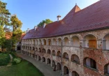 najveći dvorac u Sloveniji, Dvorac Grad, Grad Goričko, dvorci u Sloveniji, Prekmurje, Goričko, srednjovjekovni dvorci, povijest Slovenije, ugarsko plemstvo, fortifikacijska arhitektura, kulturna baština Slovenije, Park prirode Goričko, largest castle in Slovenia, Grad Castle, Goričko Town, castles in Slovenia, Prekmurje, Goričko, medieval castles, history of Slovenia, Hungarian nobility, fortification architecture, cultural heritage of Slovenia, Goričko Nature Park,