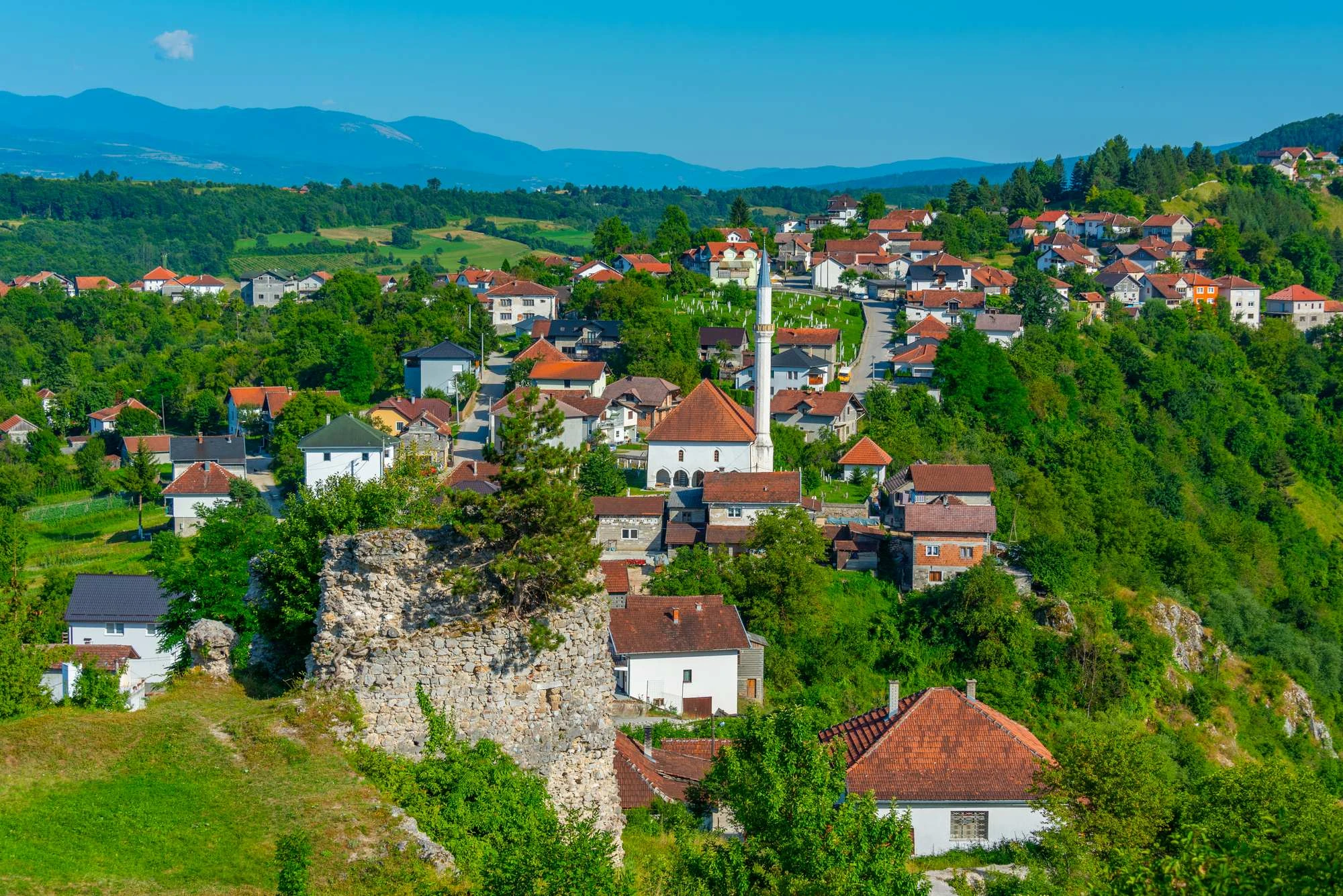 Donji Vakuf, Utvrda Prusac, Stari grad Prusac, tvrđava Prusac Donji Vakuf, srednjovjekovne utvrde Bosne i Hercegovine, bosansko kraljevstvo, Kotromanići, Hrvatinići, kralj Tvrtko I, ban Stjepan II Kotromanić, srednjovjekovna Bosna, obrambeni sustav Bosne, osmansko osvajanje Bosne 1463, osmanske tvrđave u Bosni, Hasan Kjafija Pruščak, povijesna baština srednje Bosne, stare bosanske tvrđave, kulturno povijesni spomenici Bosne i Hercegovine, povijest Donjeg Vakufa, srednjovjekovni gradovi Bosne, Prusac Fortress, Old Town Prusac, Prusac fortress Donji Vakuf, medieval fortresses of Bosnia and Herzegovina, Bosnian Kingdom, Kotromanic dynasty, Hrvatinic family, King Tvrtko I of Bosnia, Ban Stephen II Kotromanic, medieval Bosnia, Bosnian defensive system, Ottoman conquest of Bosnia 1463, Ottoman fortresses in Bosnia, Hasan Kafija Pruscak, cultural heritage of central Bosnia, medieval towns of Bosnia, historical landmarks Bosnia and Herzegovina, history of Donji Vakuf, medieval Balkan fortifications, Donji Vakuf,