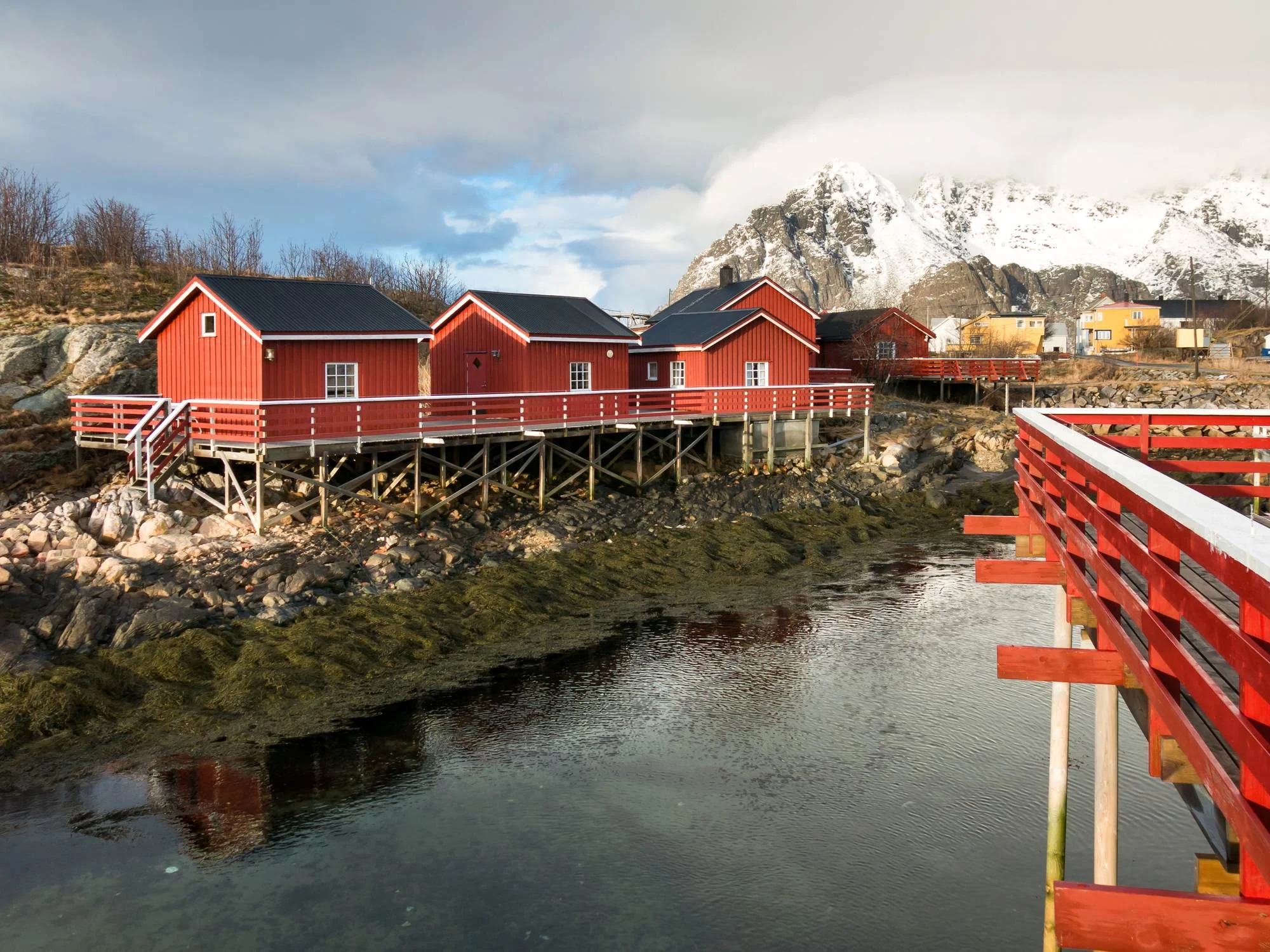 Lofoten, Henningsvær, Norveška, Norveško more, arktički krug, ribarska sela Norveške, Austvågøya, Svolvær, Reine, selo Å, Lofoten otoci, putovanje Norveška, nogometno igralište Henningsvær,Lofoten, Henningsvær, Norway, Norwegian Sea, Arctic Circle, fishing villages Norway, Austvågøya, Svolvær, Reine, Å village Norway, Lofoten islands, travel Norway, Henningsvær football field
