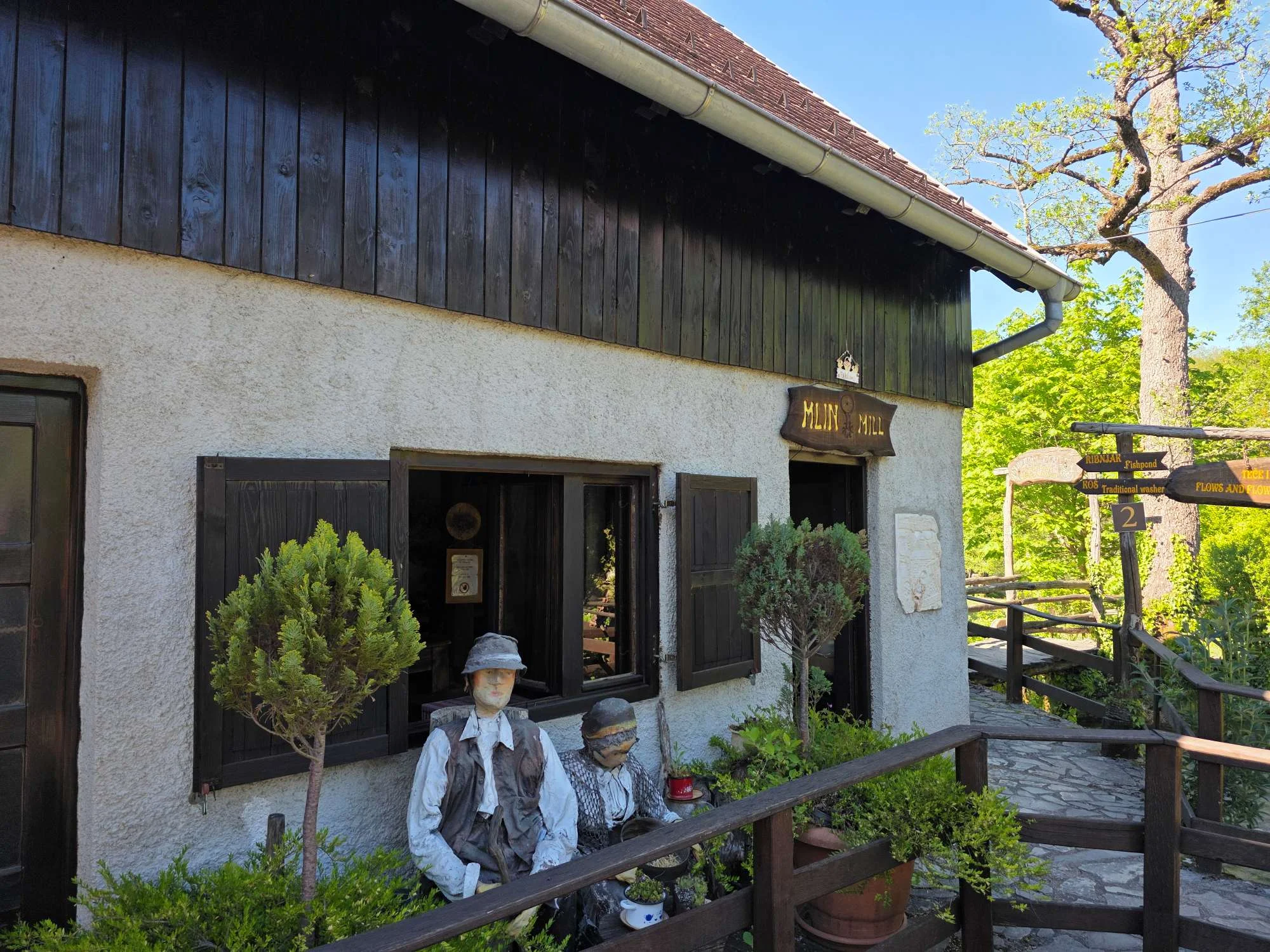 Rastoke, Slunj, male Plitvice, Rastoke Slunj, slapovi Hrvatska, Slunjčica, mlinice Rastoke, izlet Hrvatska, kontinentalna Hrvatska, park Rastoke, Vilinski vrt, slap Hrvoje, slap Buk, što posjetiti u Slunju, stara cesta prema moru, Rastoke, Slunj, male Plitvice, Rastoke Slunj, slapovi Hrvatska, Slunjčica, mlinice Rastoke, izlet Hrvatska, kontinentalna Hrvatska, park Rastoke, Vilinski vrt, slap Hrvoje, slap Buk, što posjetiti u Slunju, stara cesta prema moru